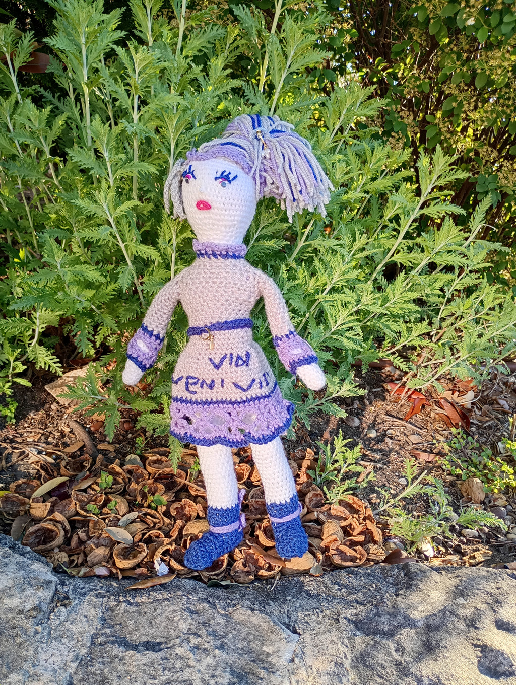 Poupee exsclisive crochet  Lady Lancoster50cml'Alchimist d'Europ