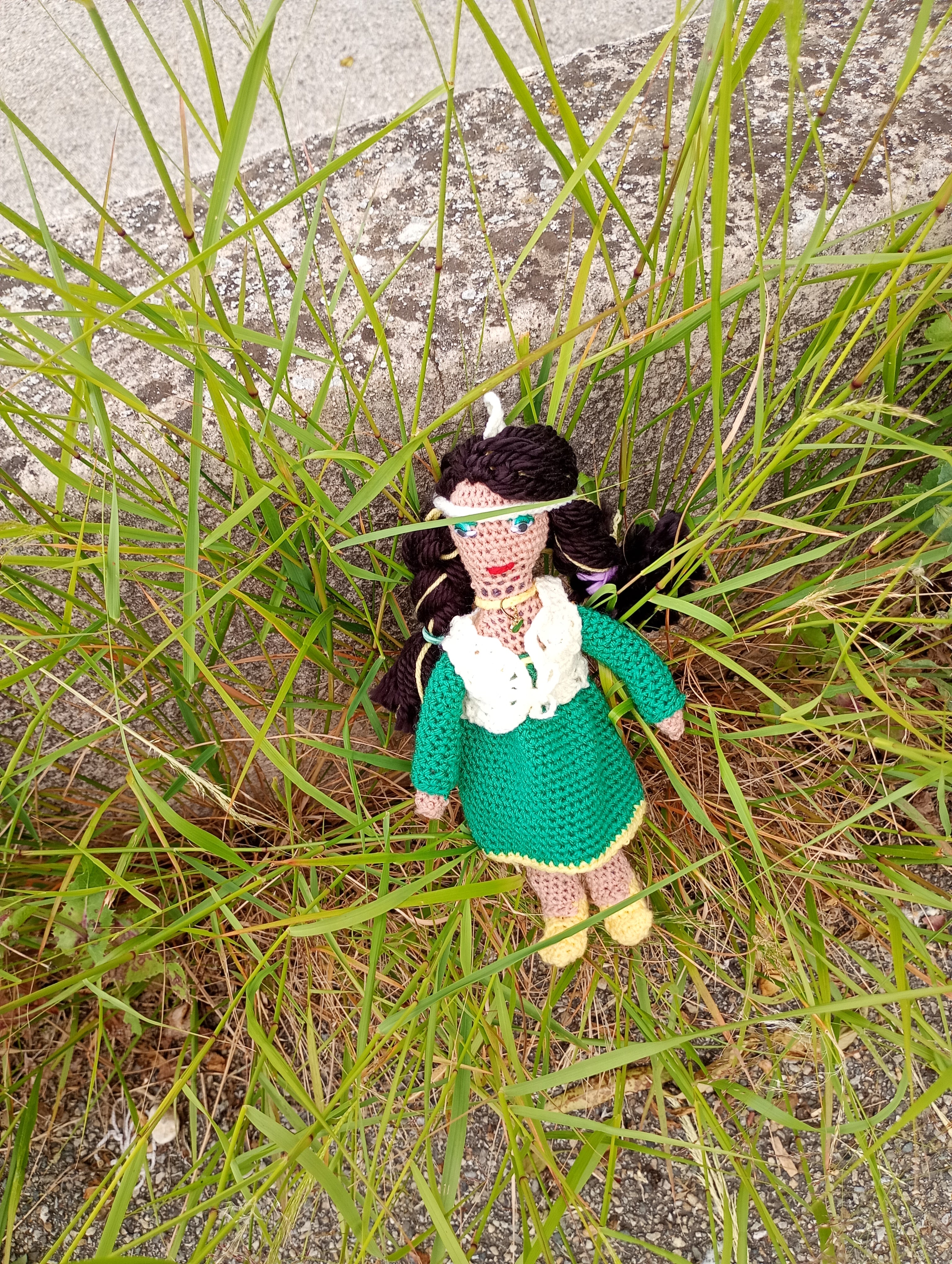 Poupe ecsclusive tricotr Zrina35cm