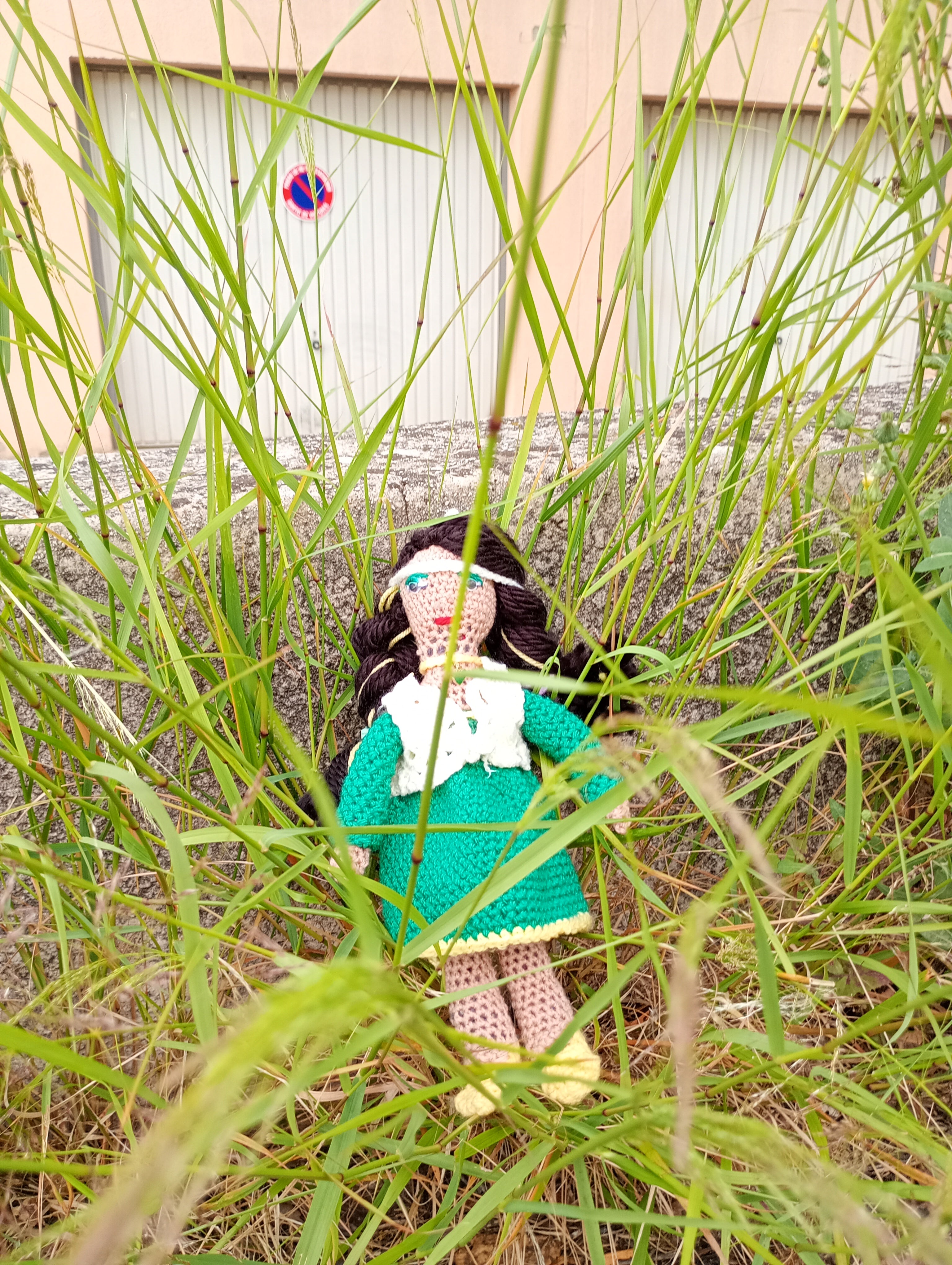 Poupe ecsclusive tricotr Zrina35cm