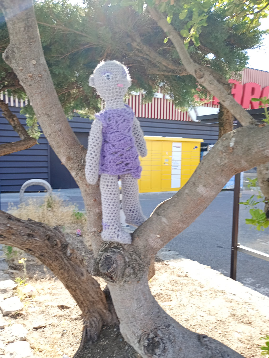 Poupe exsclusive crochet Navar Architect of the Future 40cm