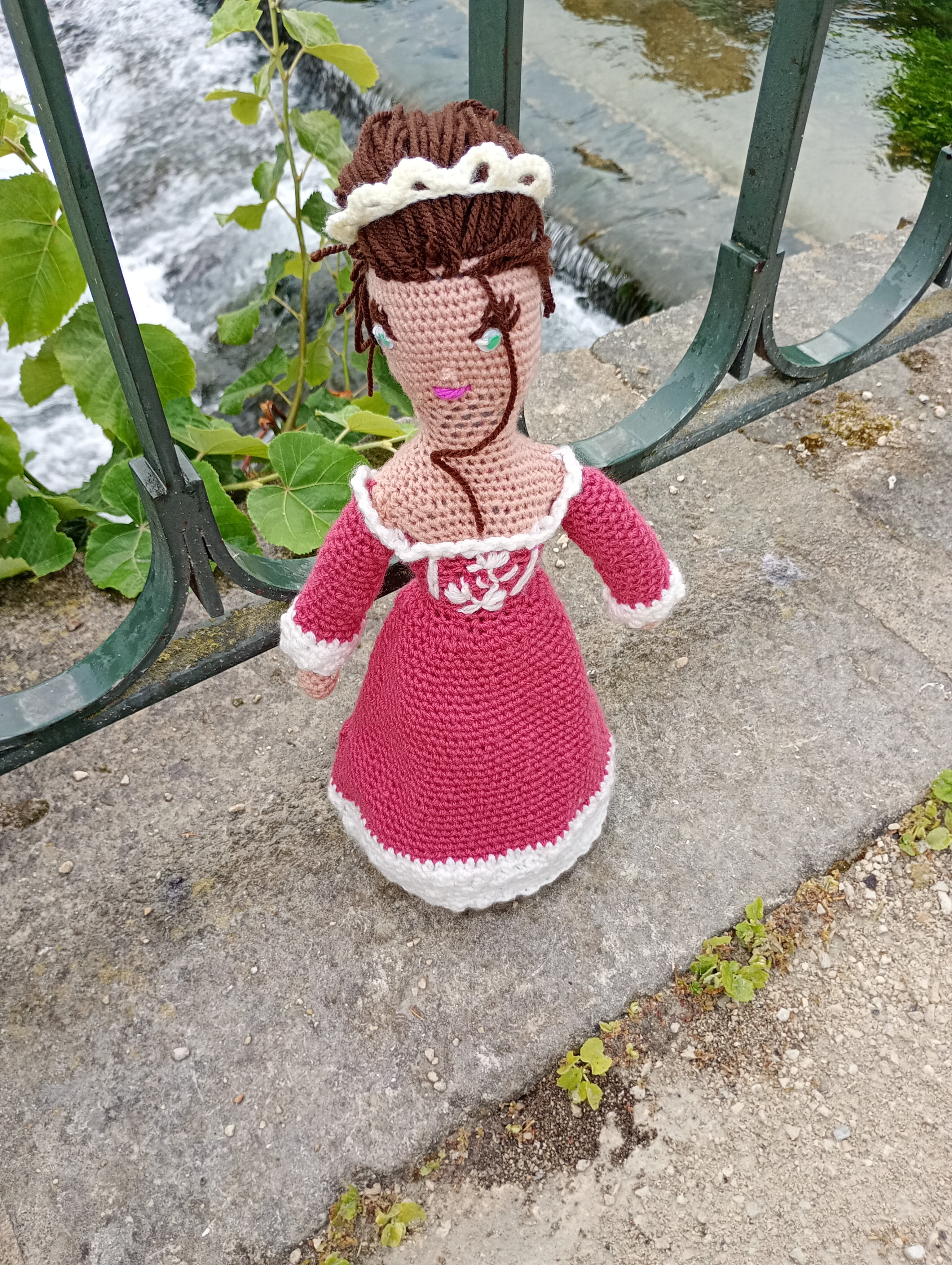 Popupe ecsclusive tricotr Catherine Medici55cm