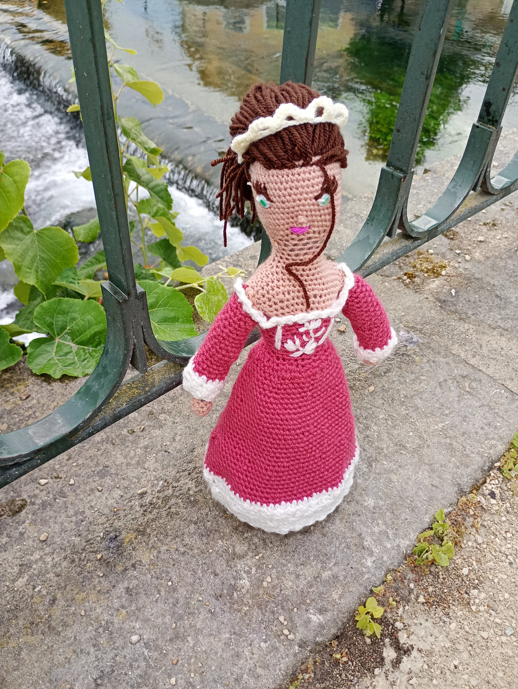 Popupe ecsclusive tricotr Catherine Medici55cm