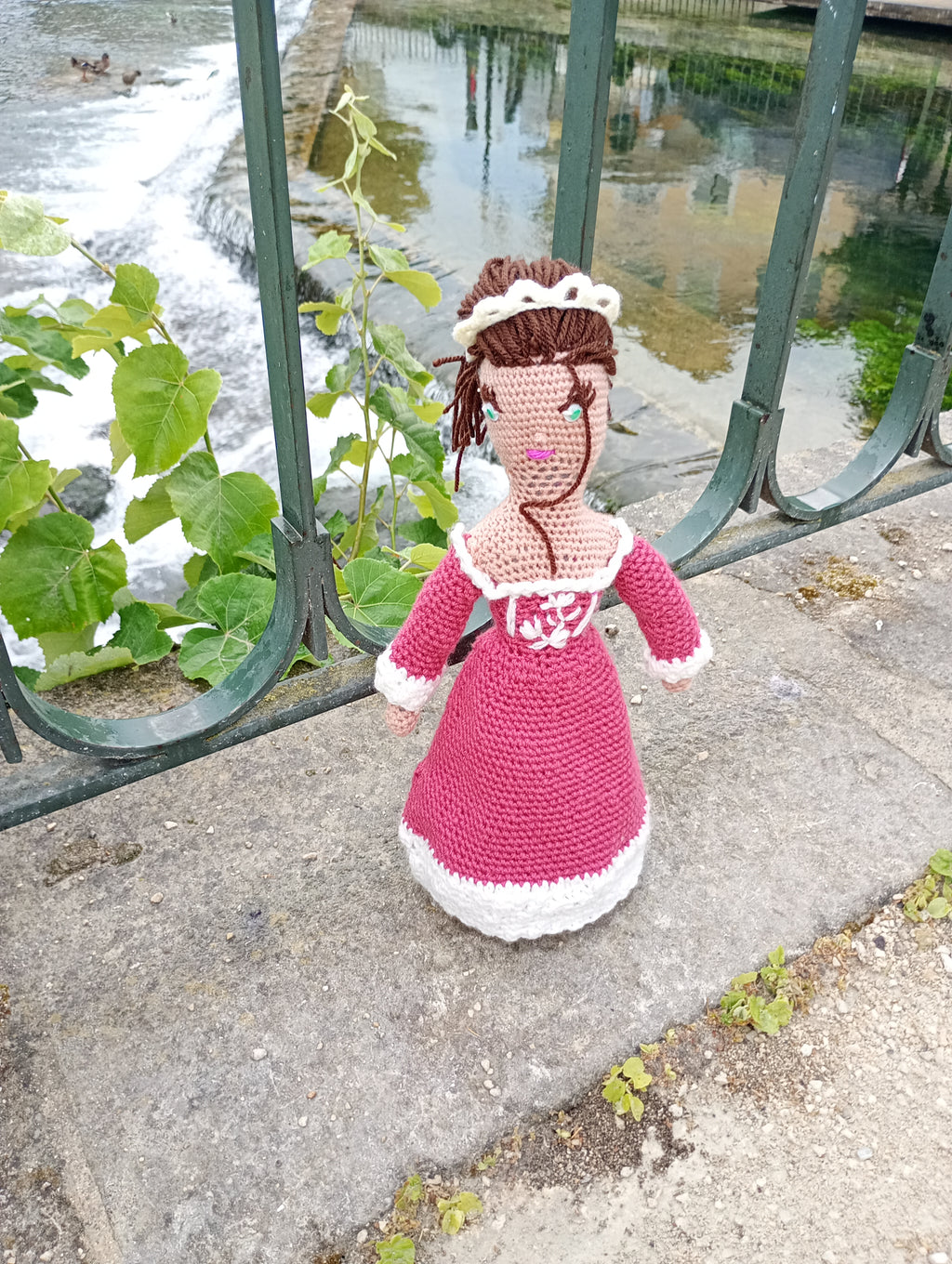 Popupe ecsclusive tricotr Catherine Medici55cm