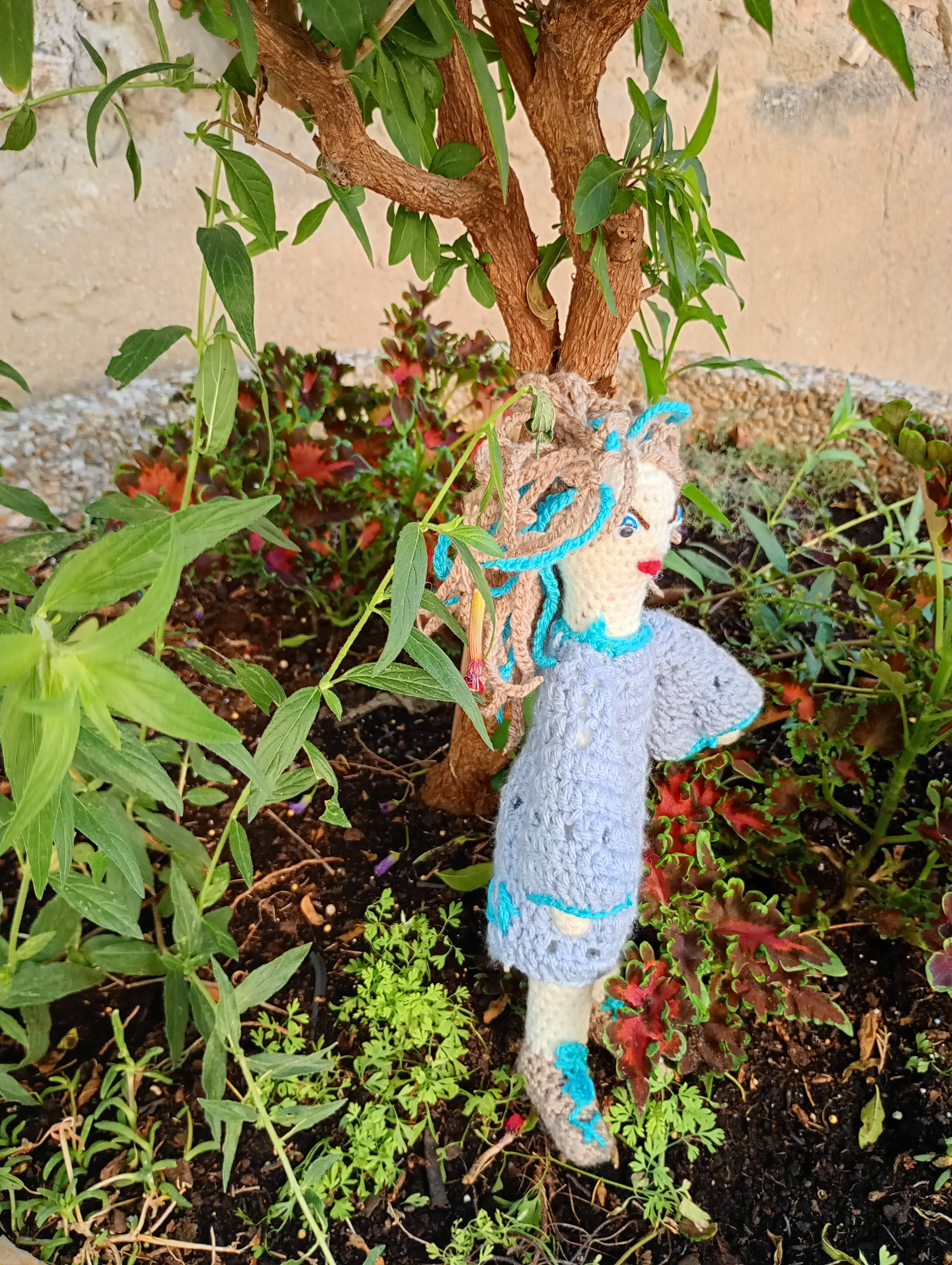 Poupee exsclisive crochet La Chercheuse 35cm