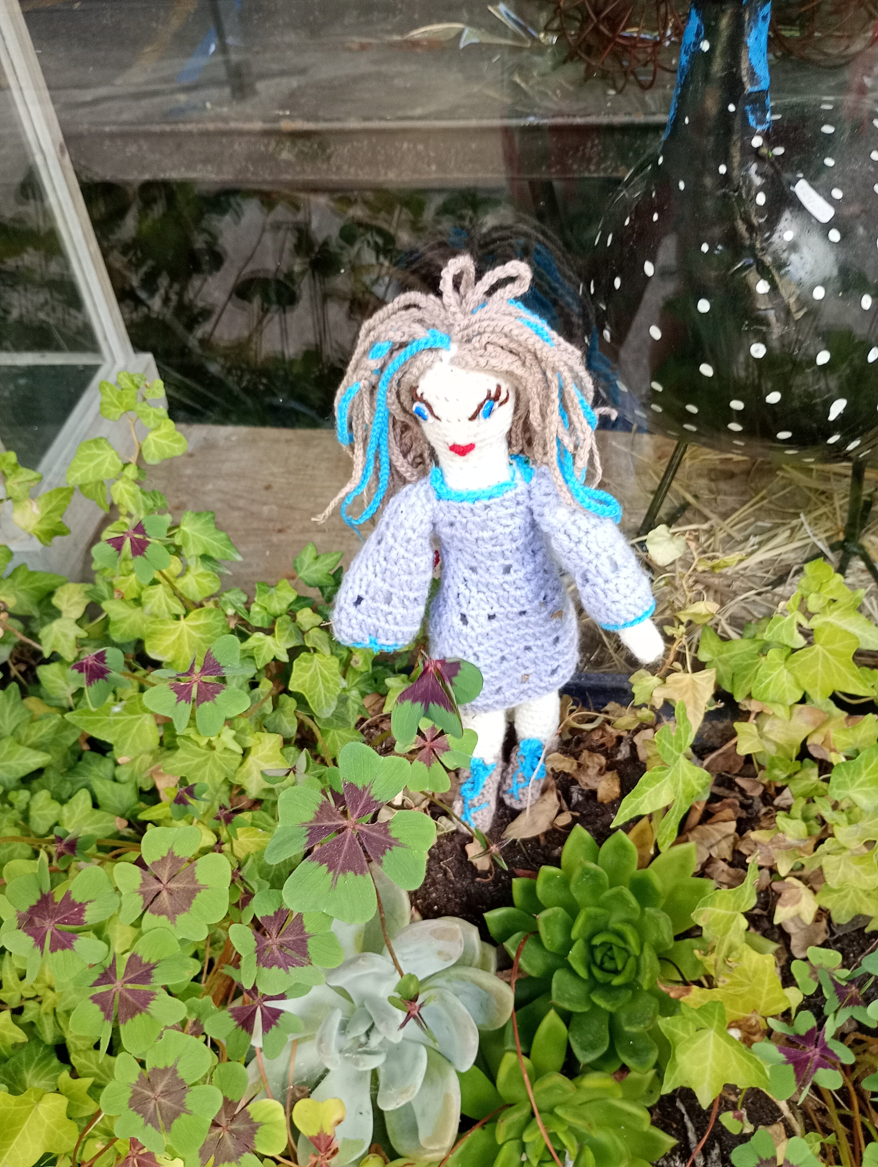 Poupee exsclisive crochet La Chercheuse 35cm