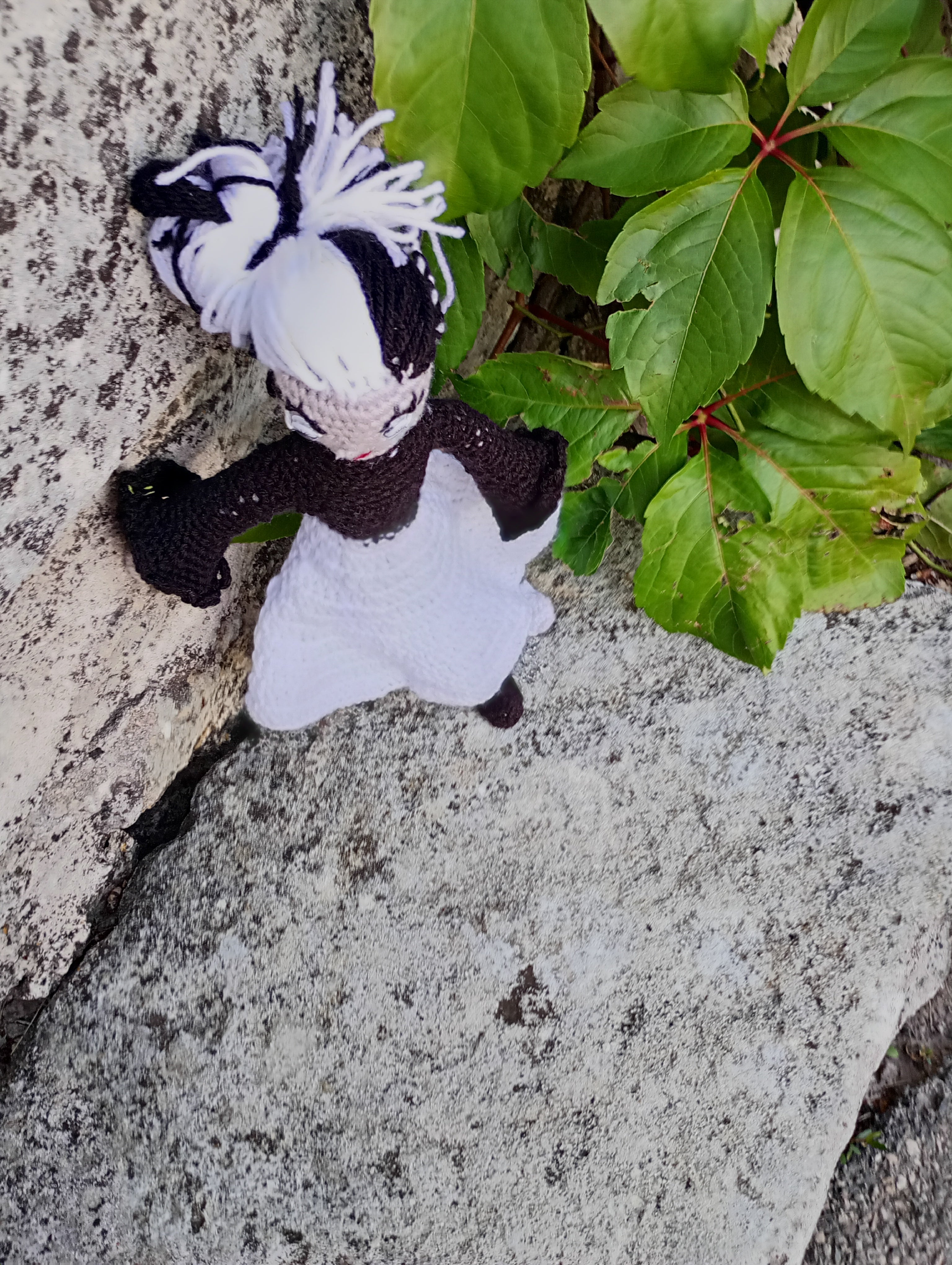 Poupe exsclusive crochet Gardienne de la frontiere mtiere 35cm