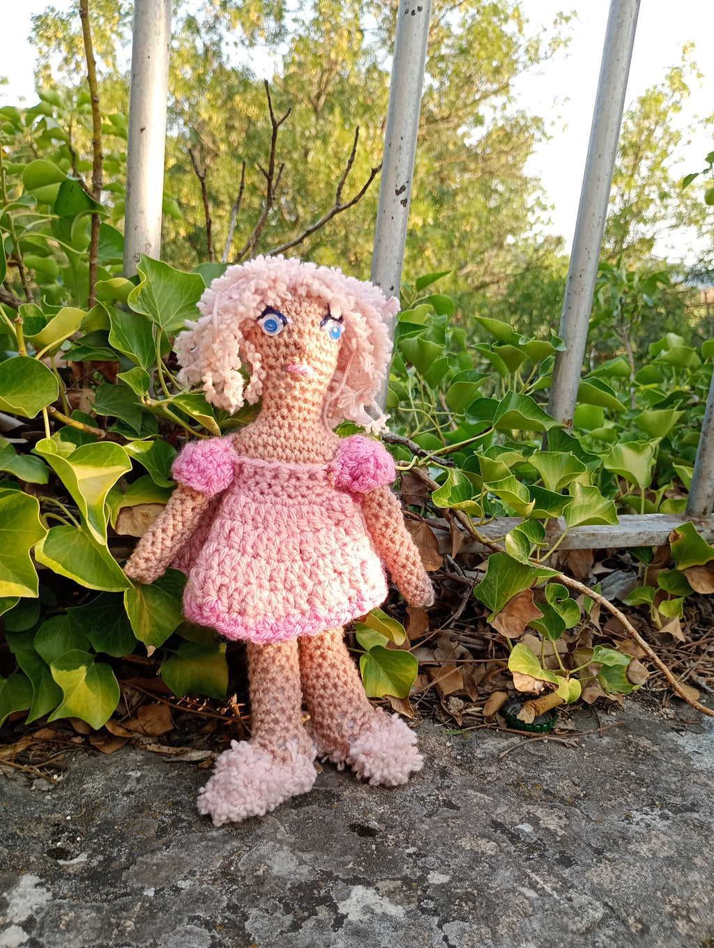 Poupe exsclusive crochet Gardienne de la Lumiere et fu Mond25cm