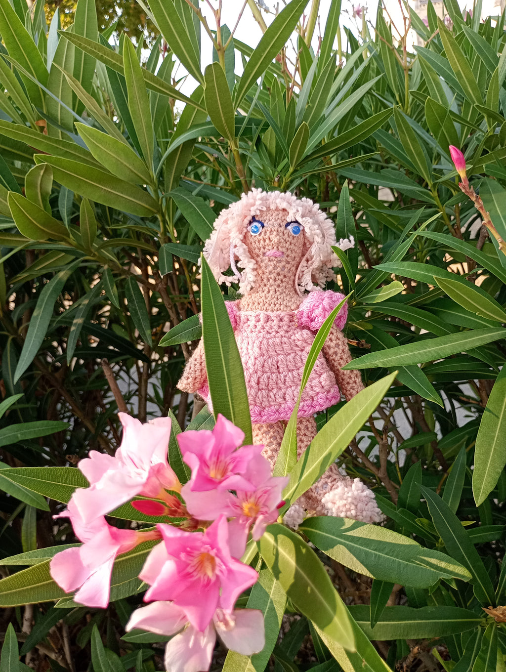 Poupe exsclusive crochet Gardienne de la Lumiere et fu Mond25cm