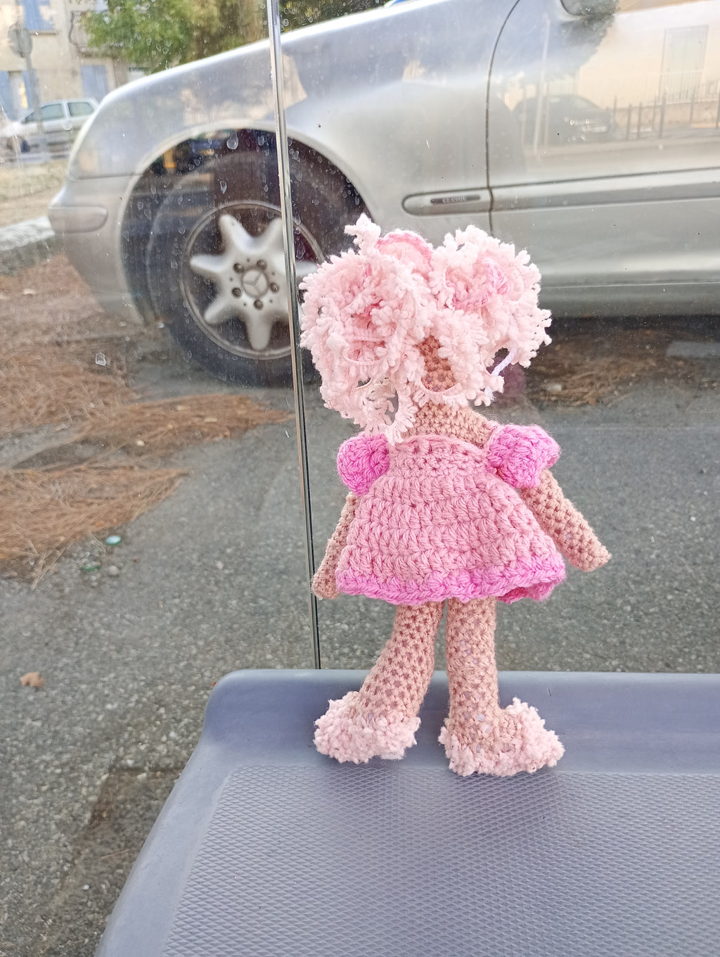 Poupe exsclusive crochet Gardienne de la Lumiere et fu Mond25cm