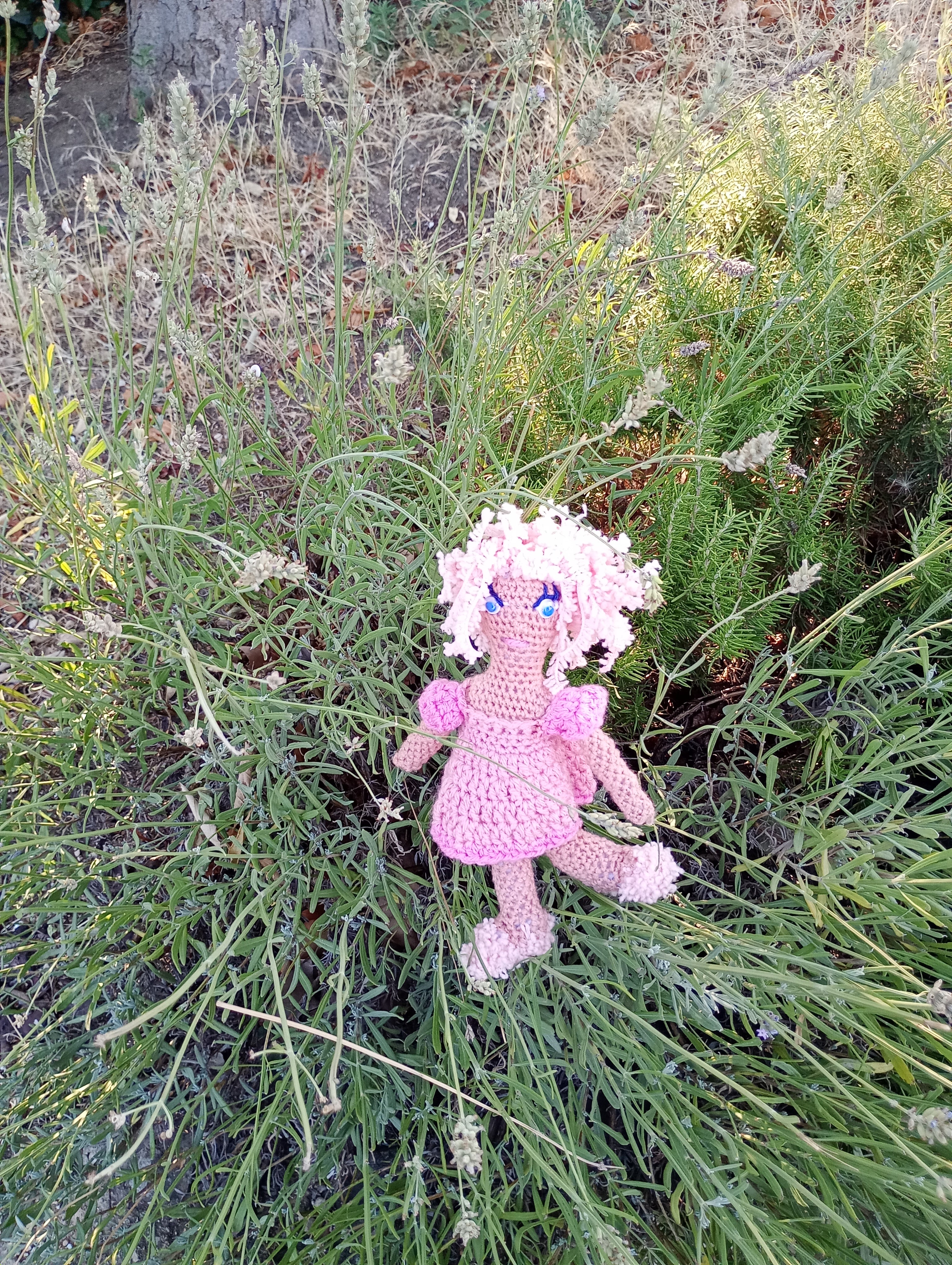 Poupe exsclusive crochet Gardienne de la Lumiere et fu Mond25cm