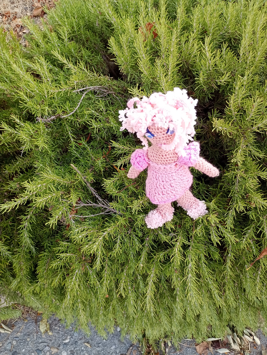 Poupe exsclusive crochet Gardienne de la Lumiere et fu Mond25cm