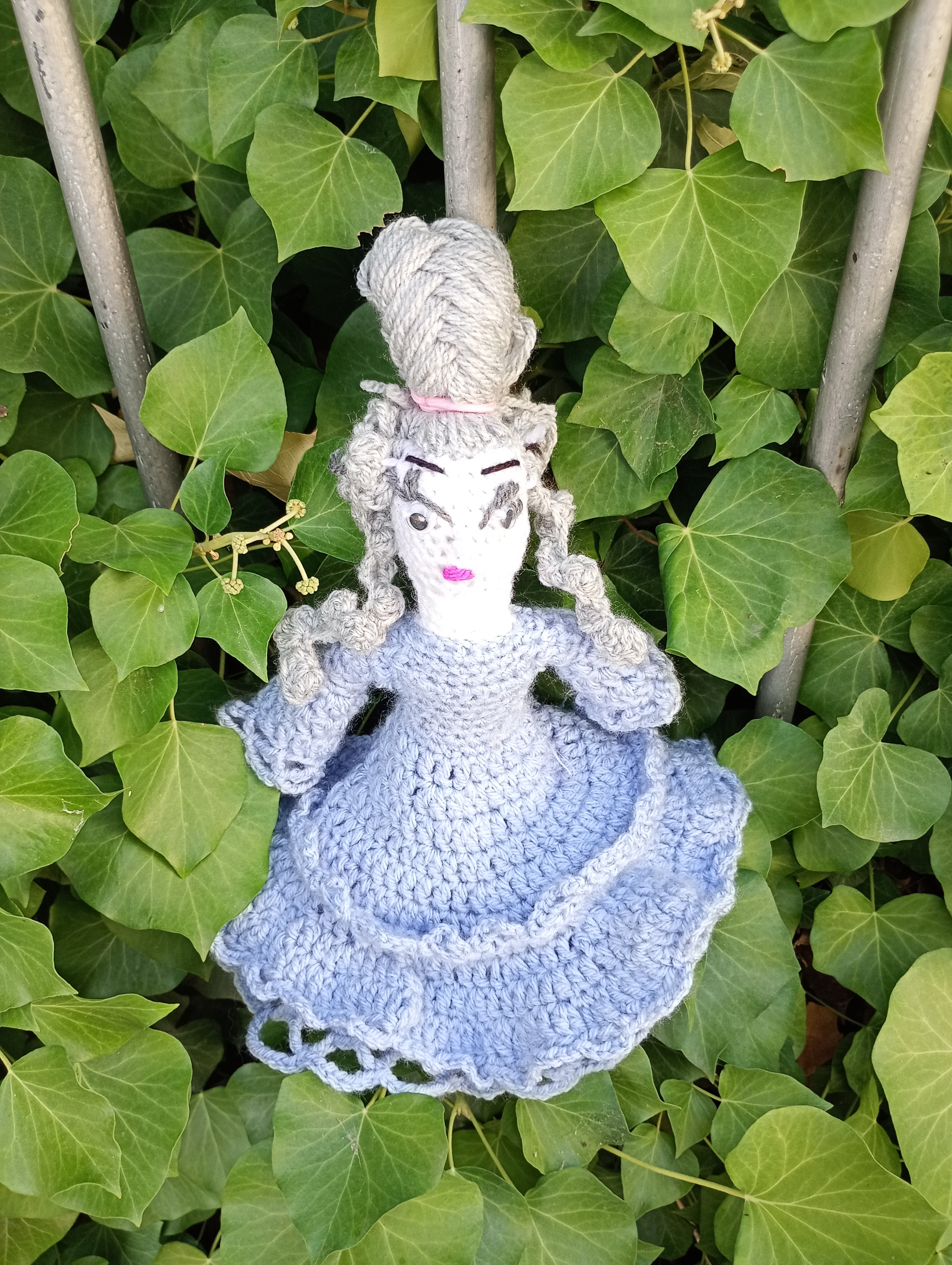 Poupees uniquemen crochet  Musrs gardiennrs dr l'ame 25cm-6musrs