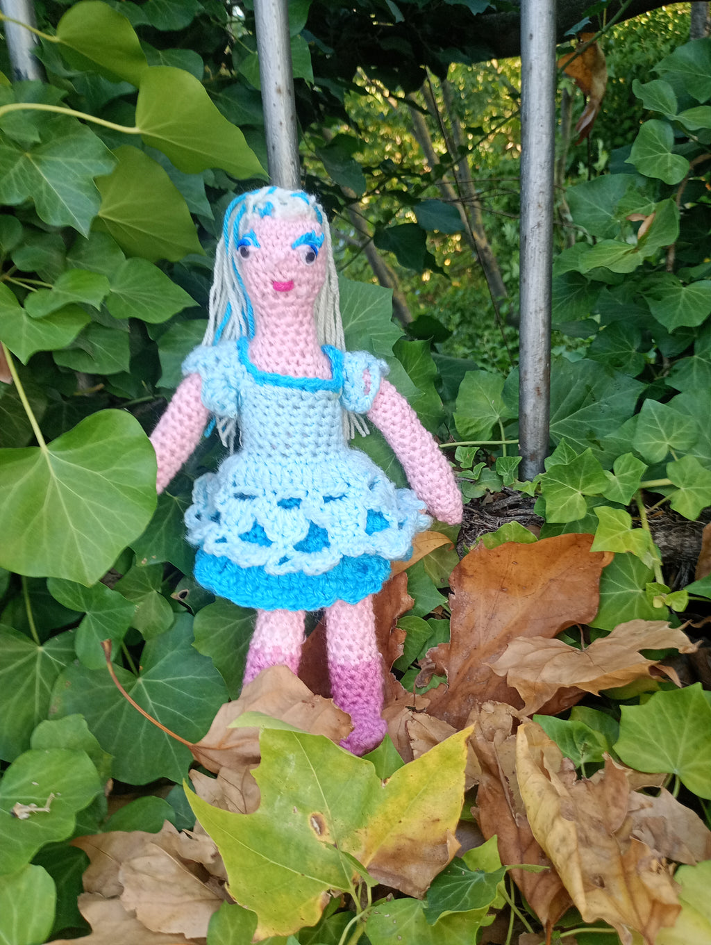 Poupe exsclusive crochet. Takis Muse d'unspirasion