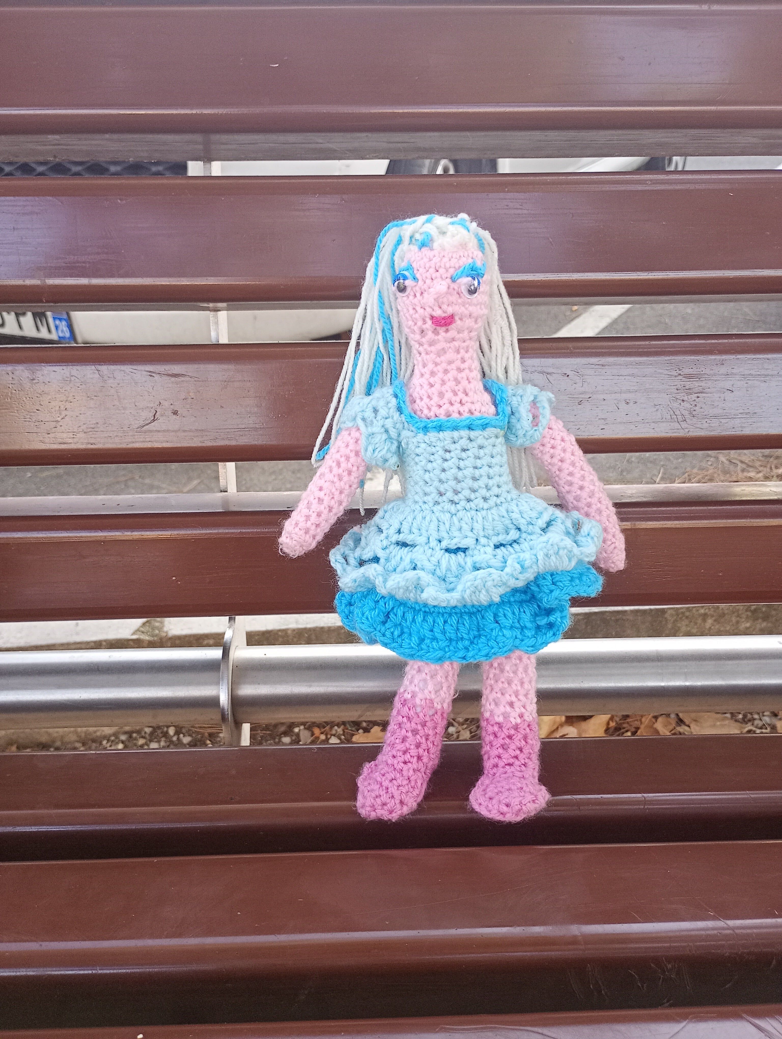 Poupe exsclusive crochet. Takis Muse d'unspirasion