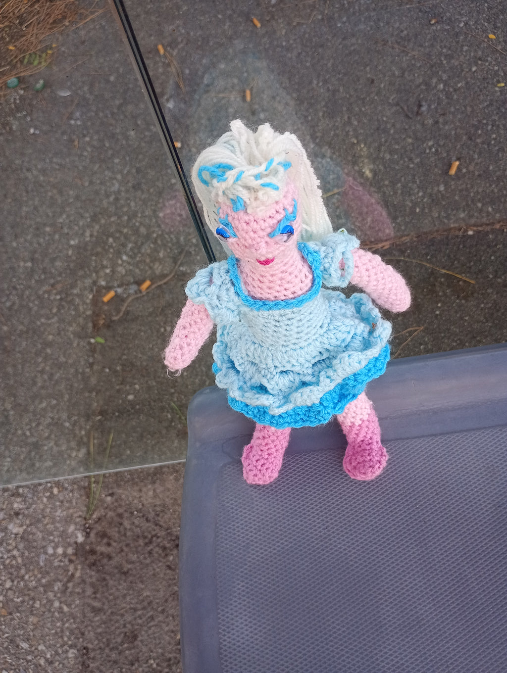 Poupe exsclusive crochet. Takis Muse d'unspirasion