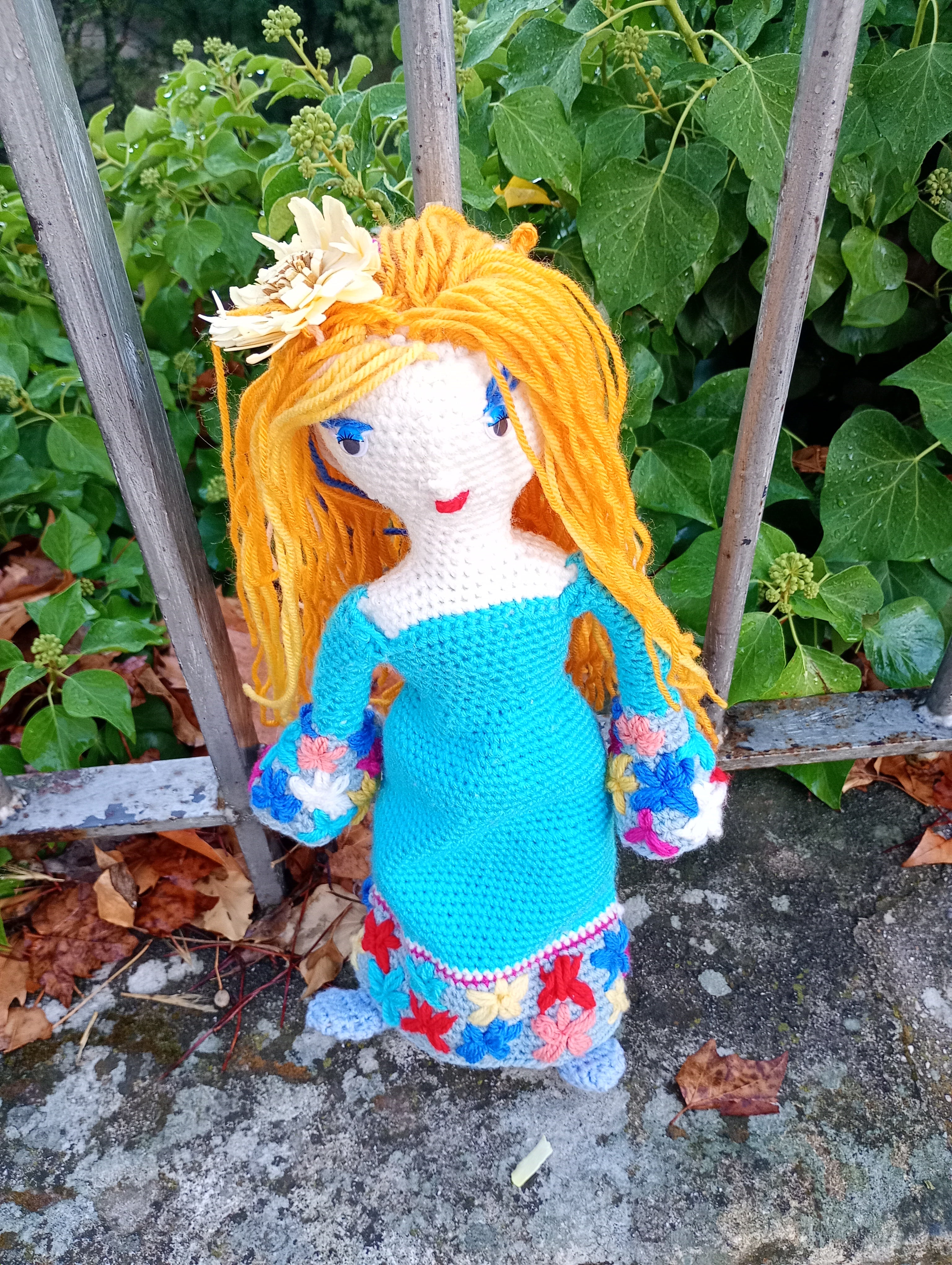 Poupe exsclusive crochet la Verge d'Awuamarinre 55cm