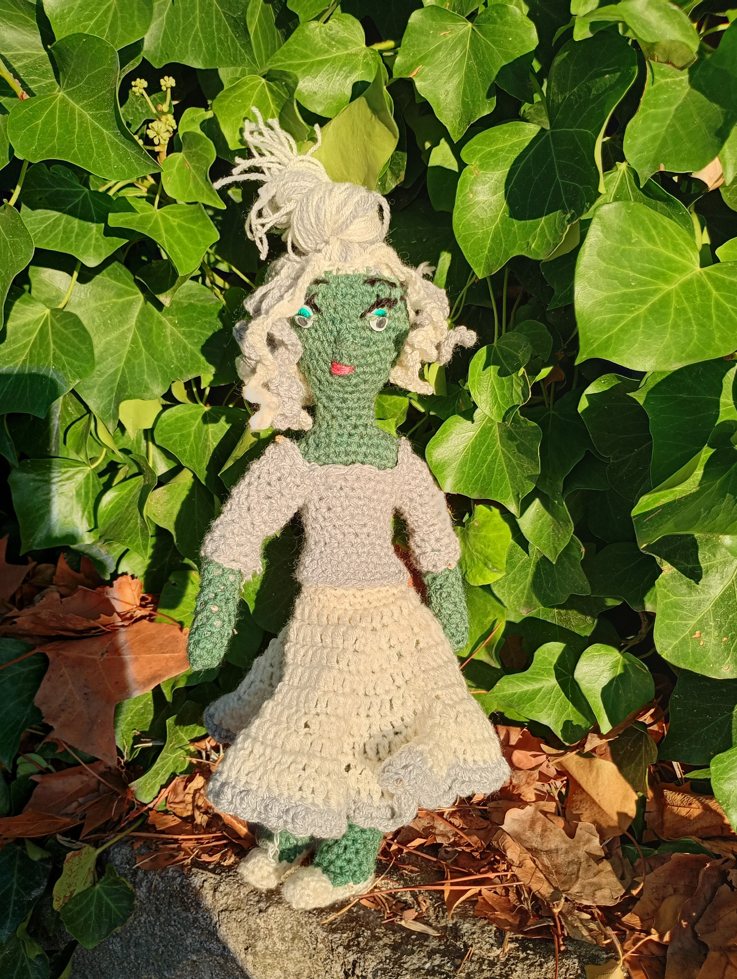 Poupe exsclusive crochet Tablet of Time