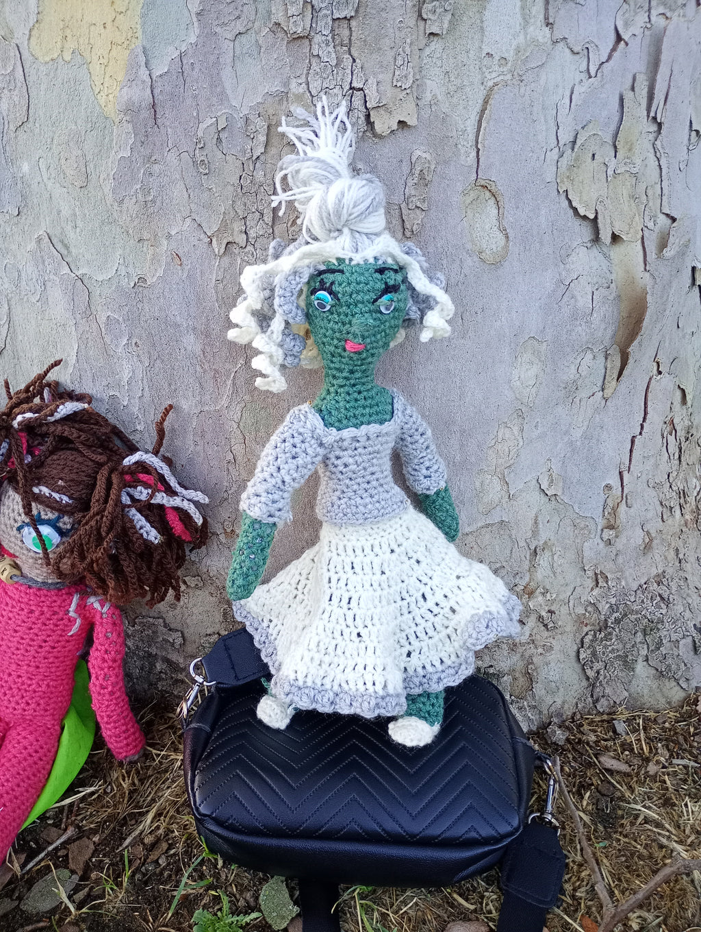 Poupe exsclusive crochet Tablet of Time