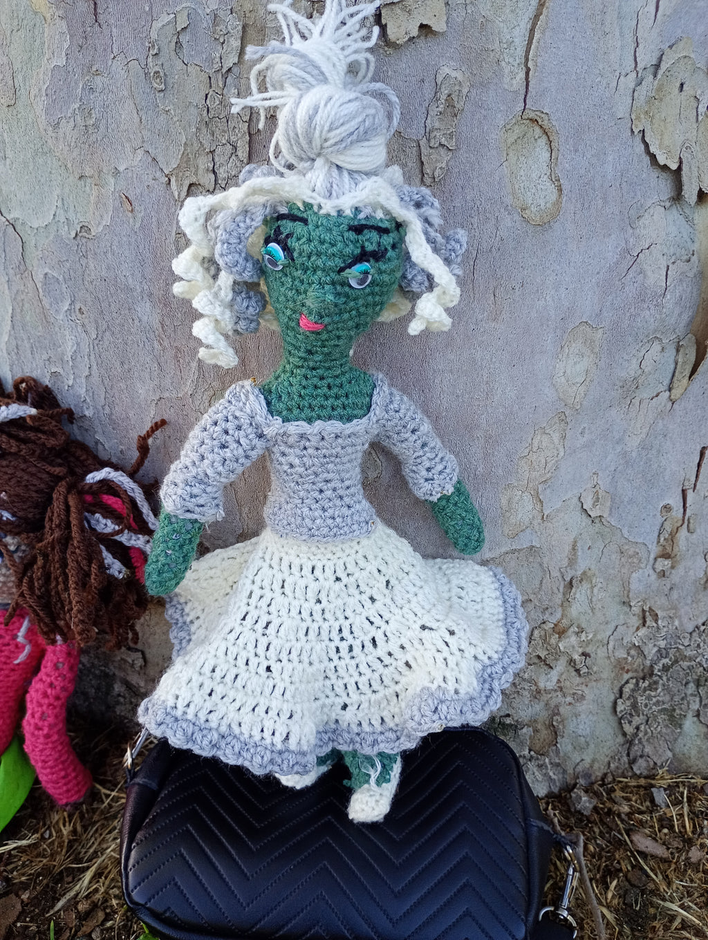 Poupe exsclusive crochet Tablet of Time