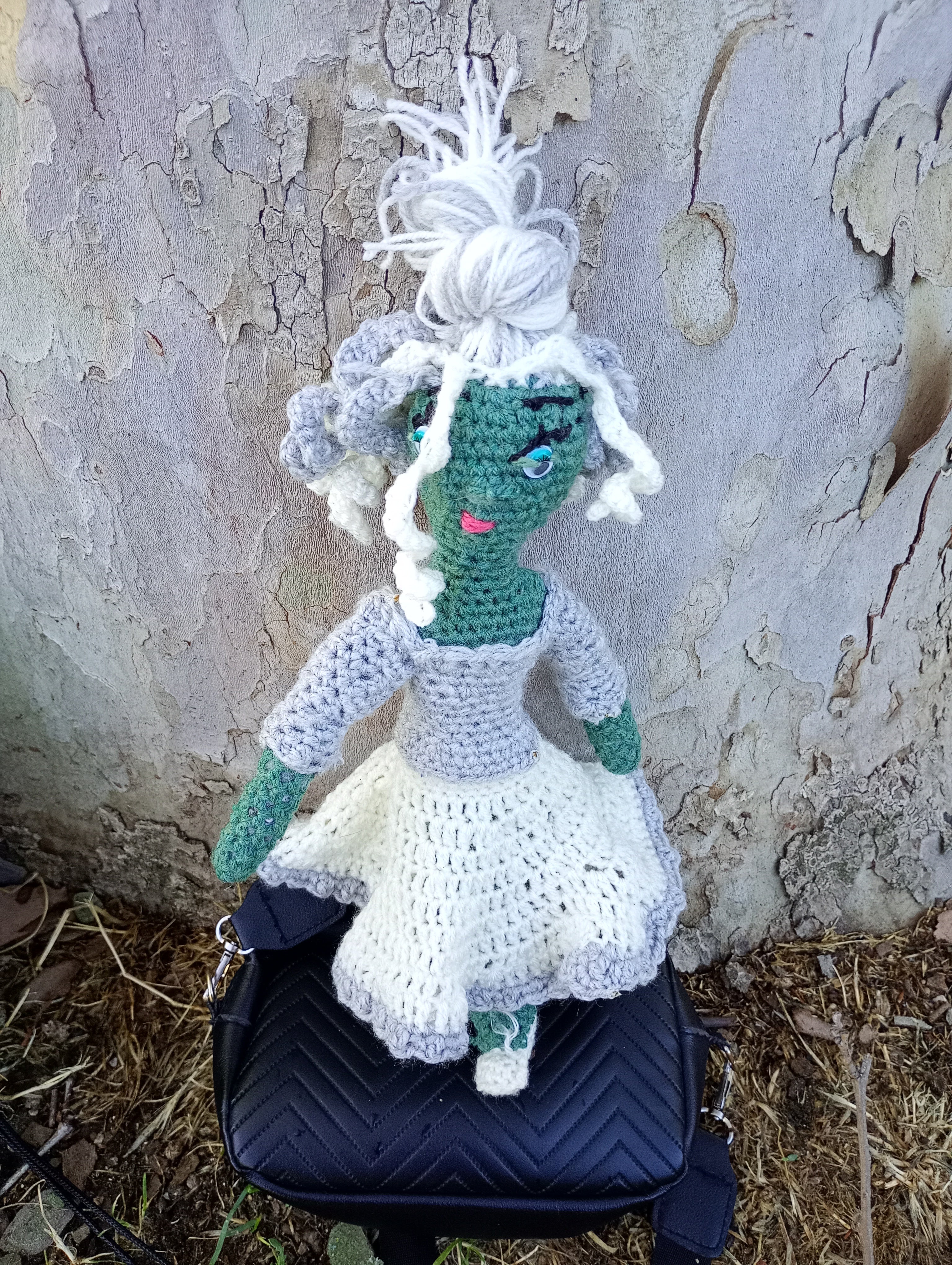 Poupe exsclusive crochet Tablet of Time