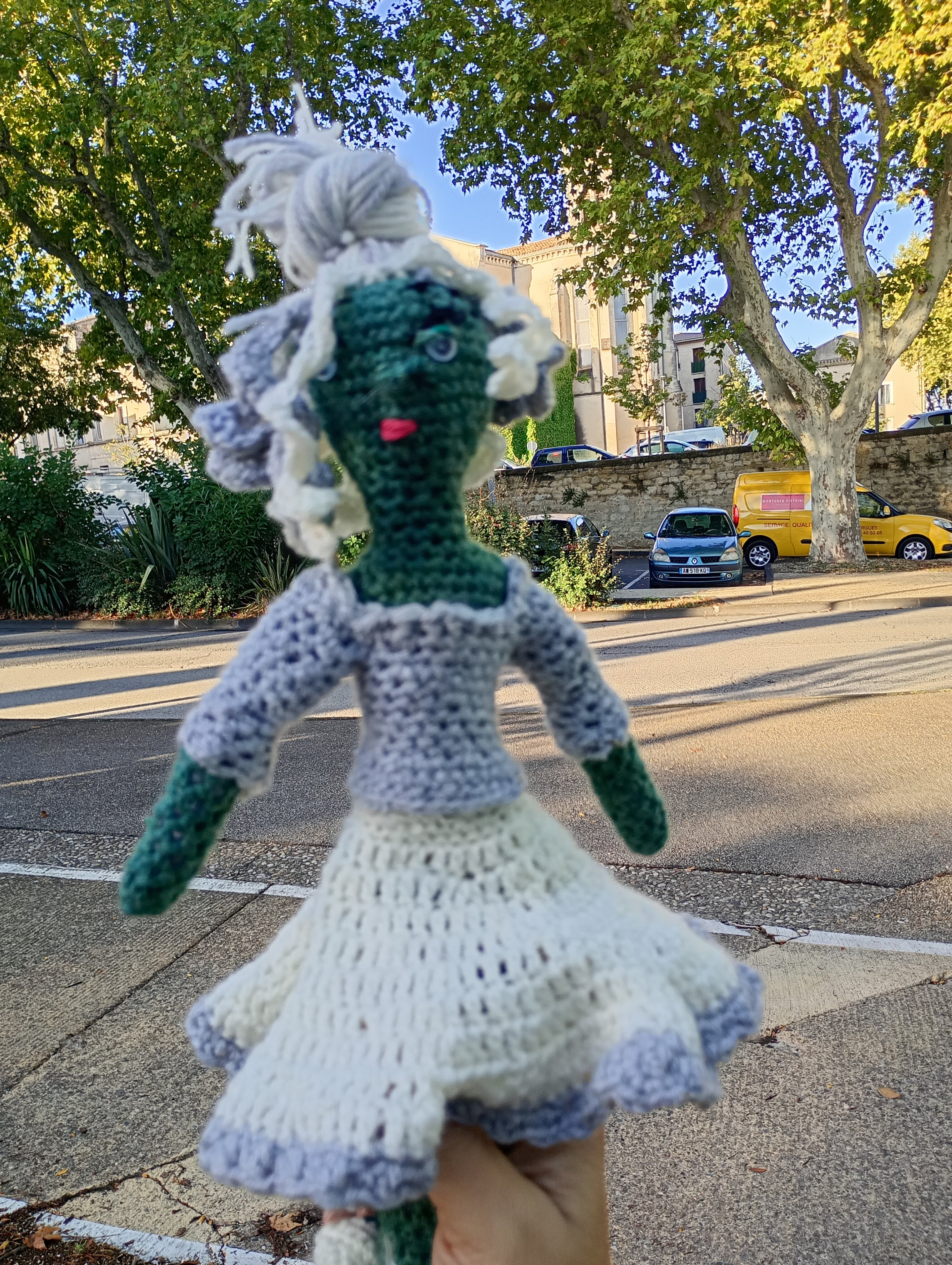 Poupe exsclusive crochet Tablet of Time