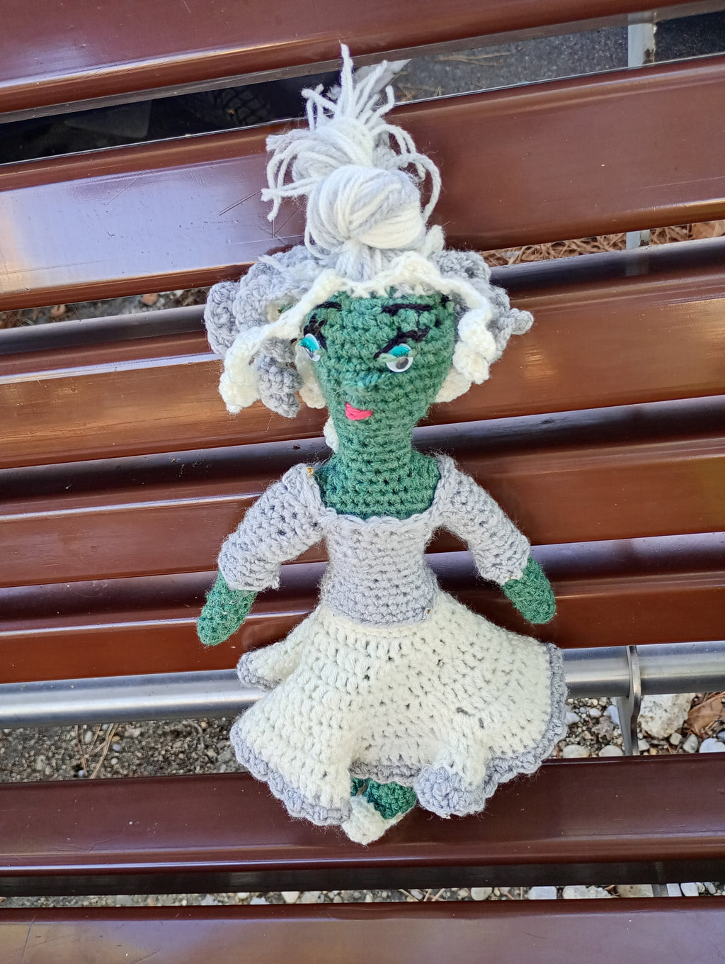 Poupe exsclusive crochet Tablet of Time