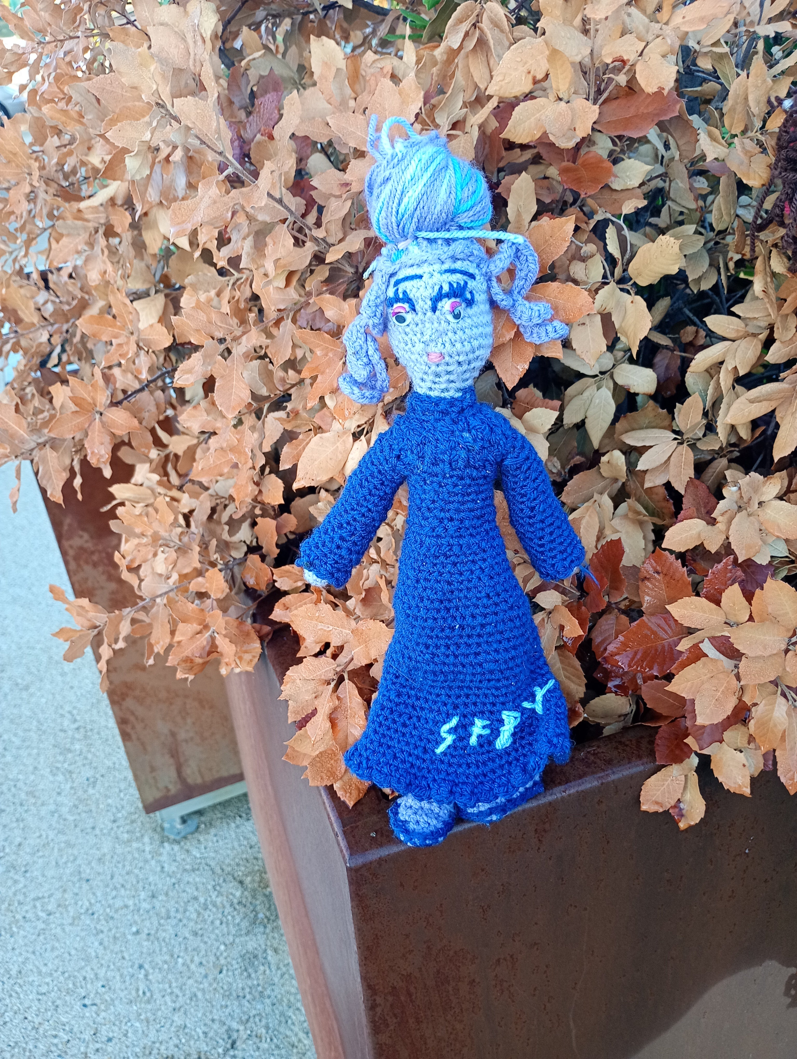 Poupe exsclusive crochet Thr Tabliet of Ecoyerism snd Mysticren35cm