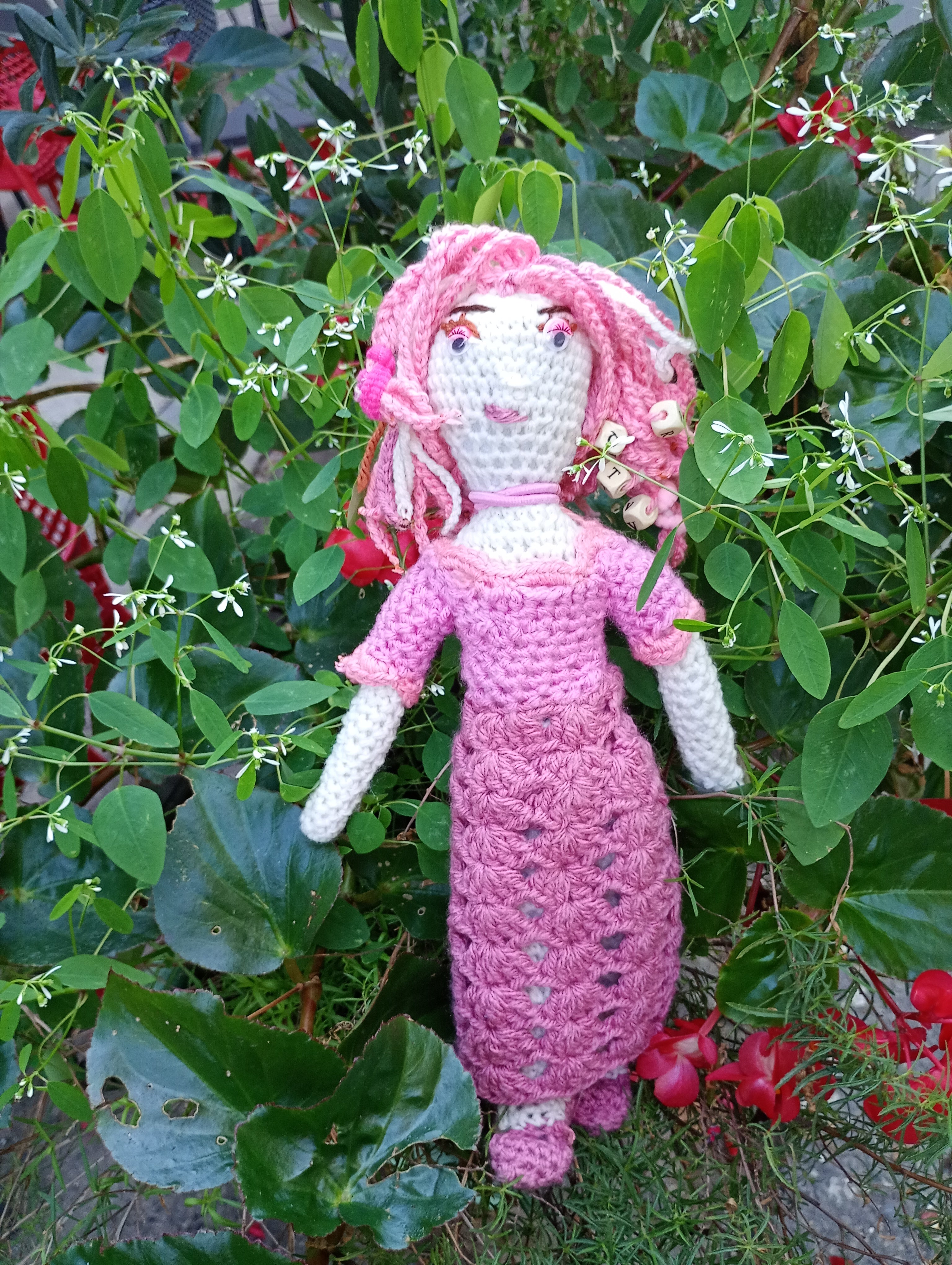 Poupe exsclusive crochet ka Tablette du Destin 35cm