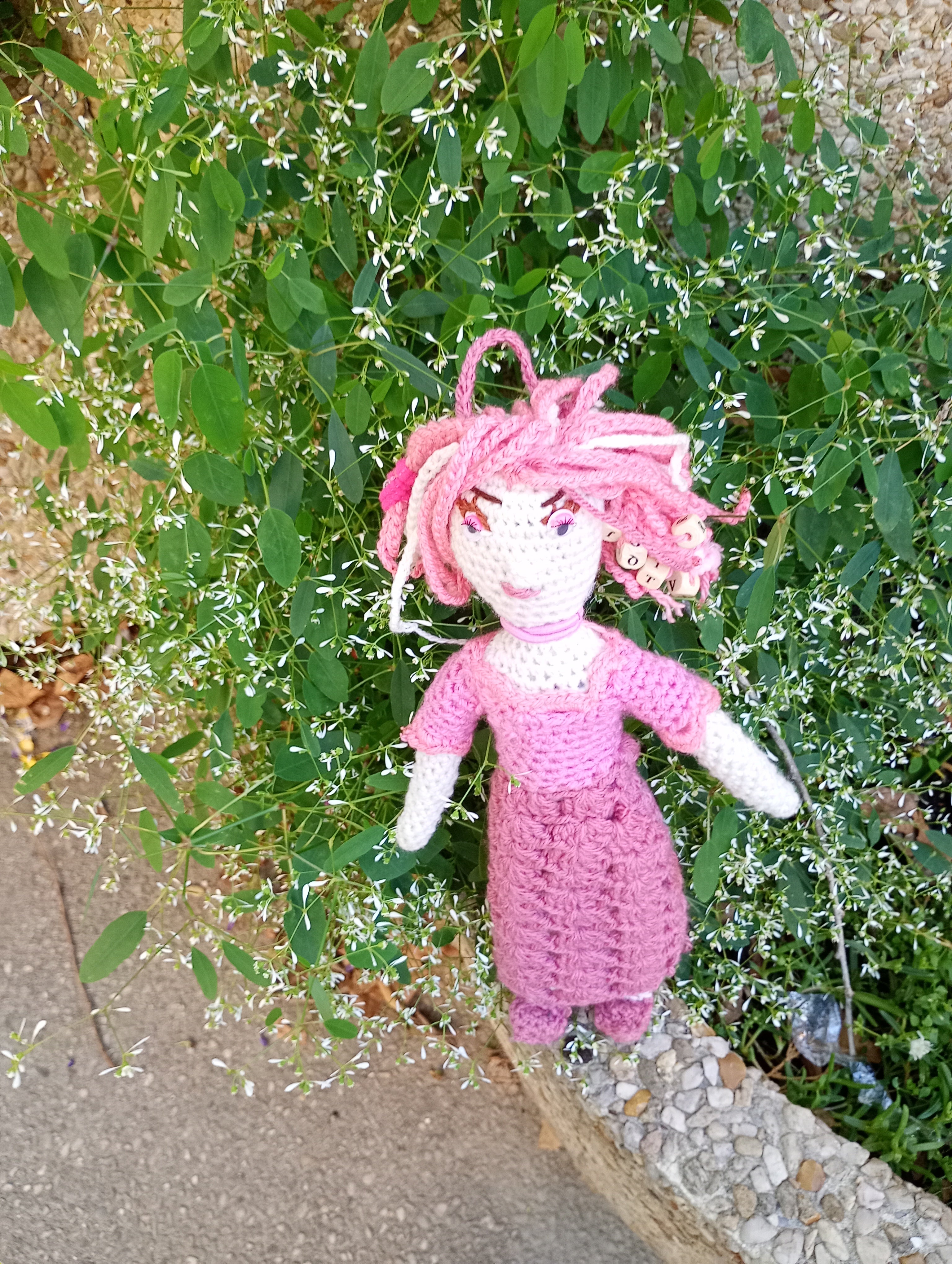 Poupe exsclusive crochet ka Tablette du Destin 35cm