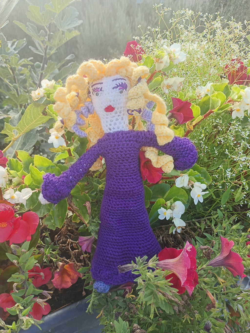 Poupee exsclisive crochet Tablette fr la Sagesde35cm