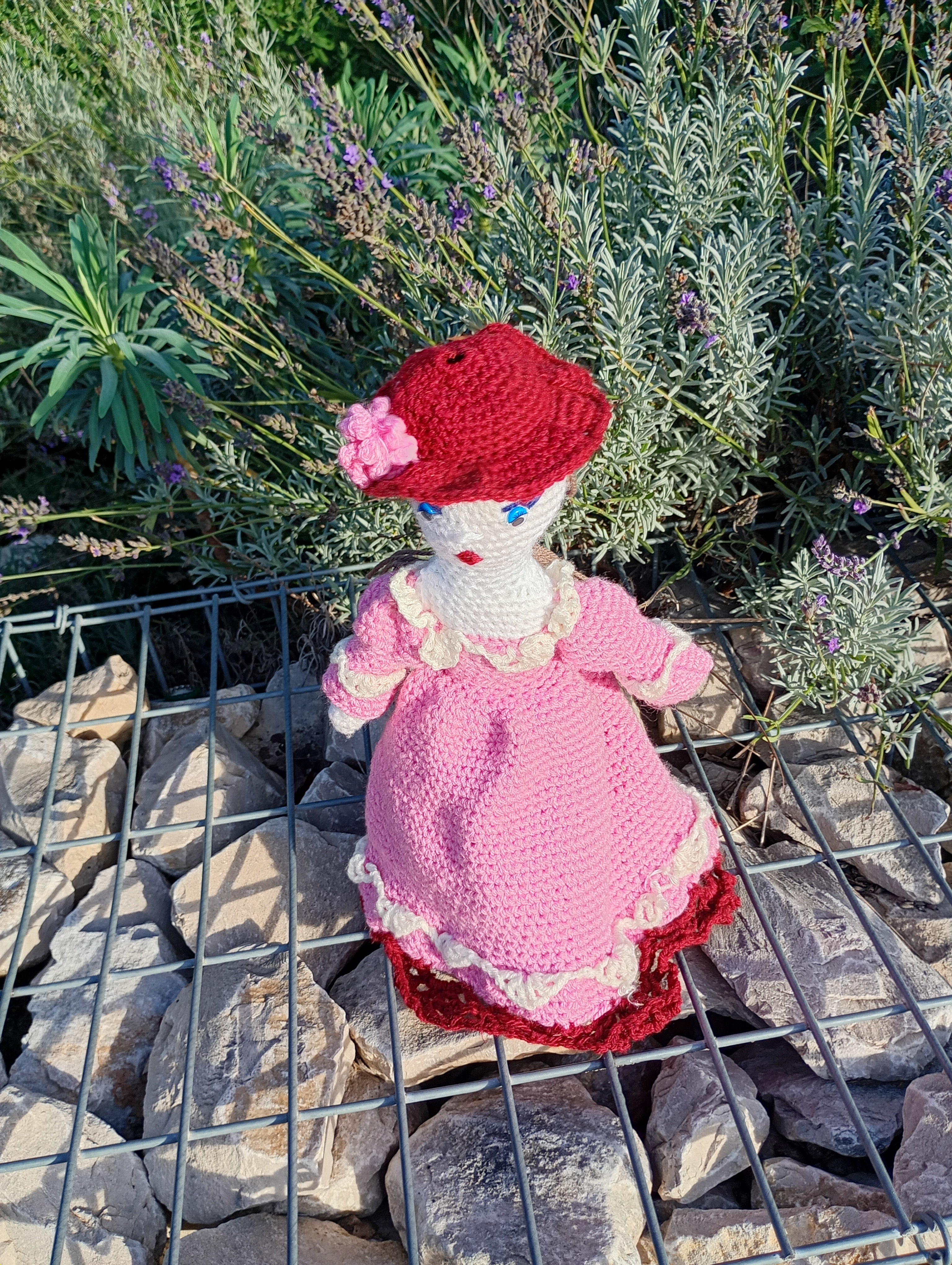 Des poupees   uniquemen crochet MadameVaucluse 35cm