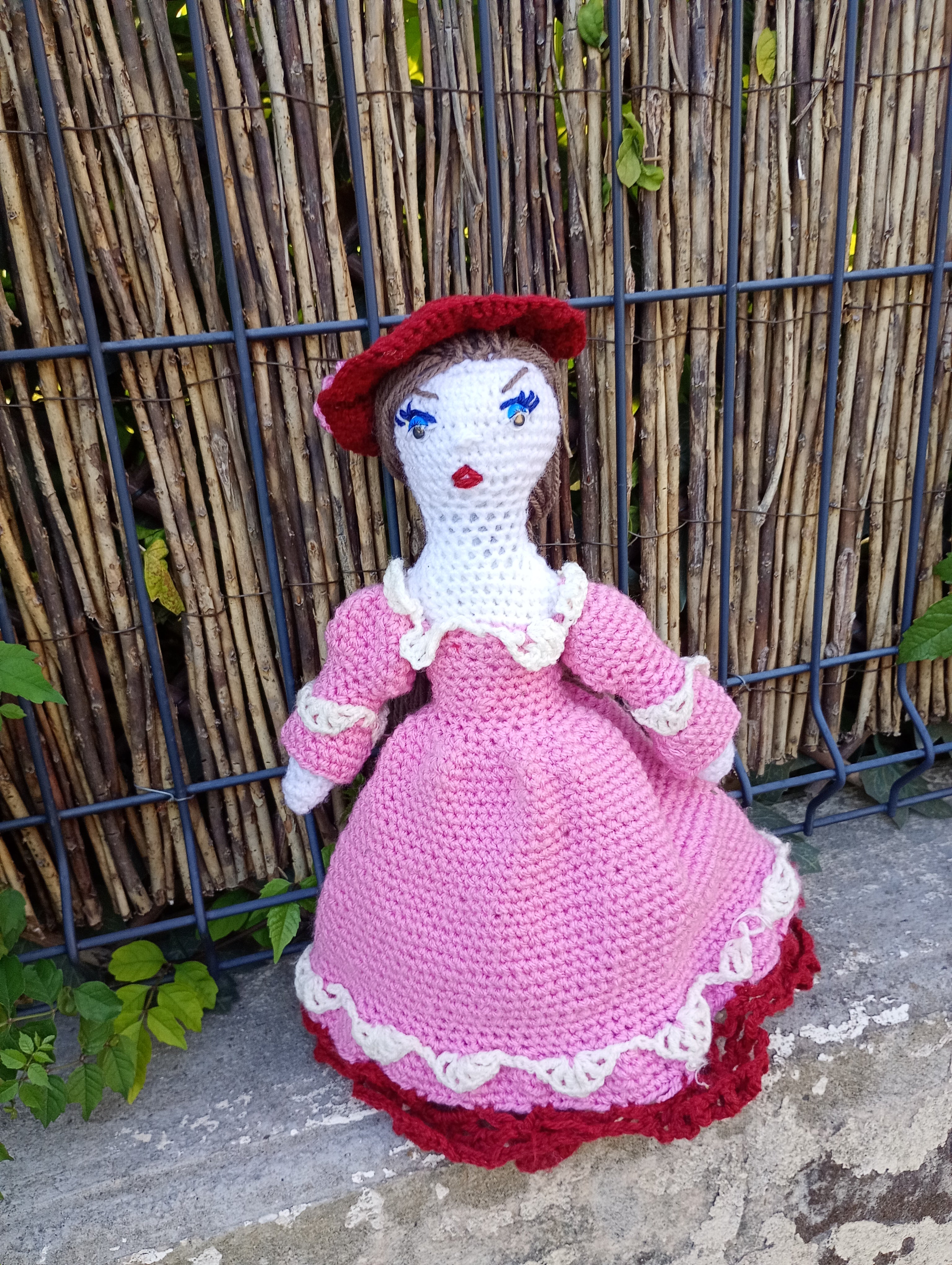 Des poupees   uniquemen crochet MadameVaucluse 35cm