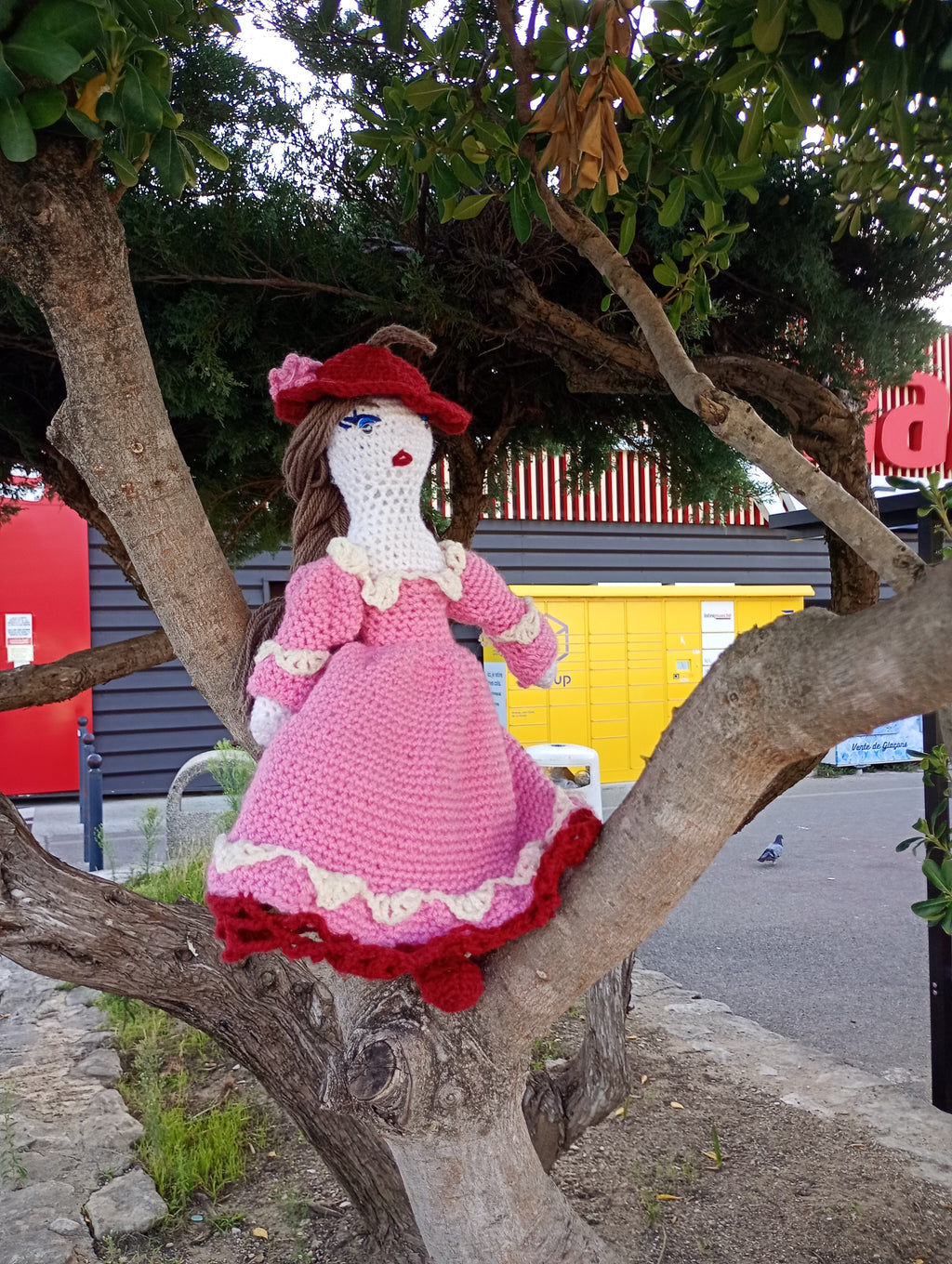 Des poupees   uniquemen crochet MadameVaucluse 35cm