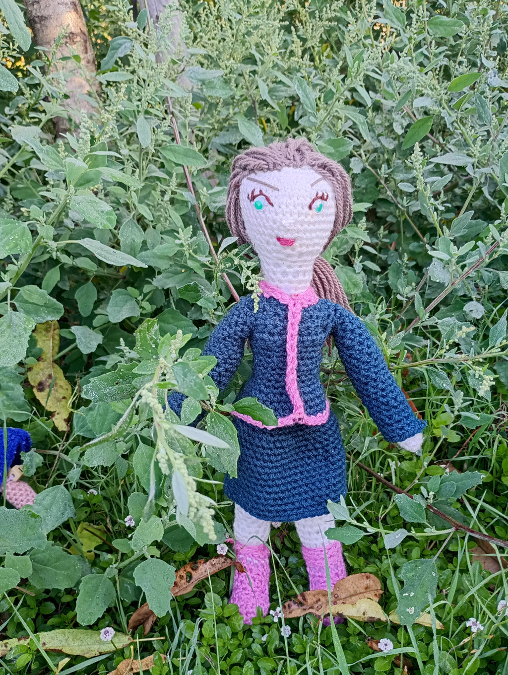 Poupe exsclusive crochet collection drs maitred du monde Elise d'elryr 35cm