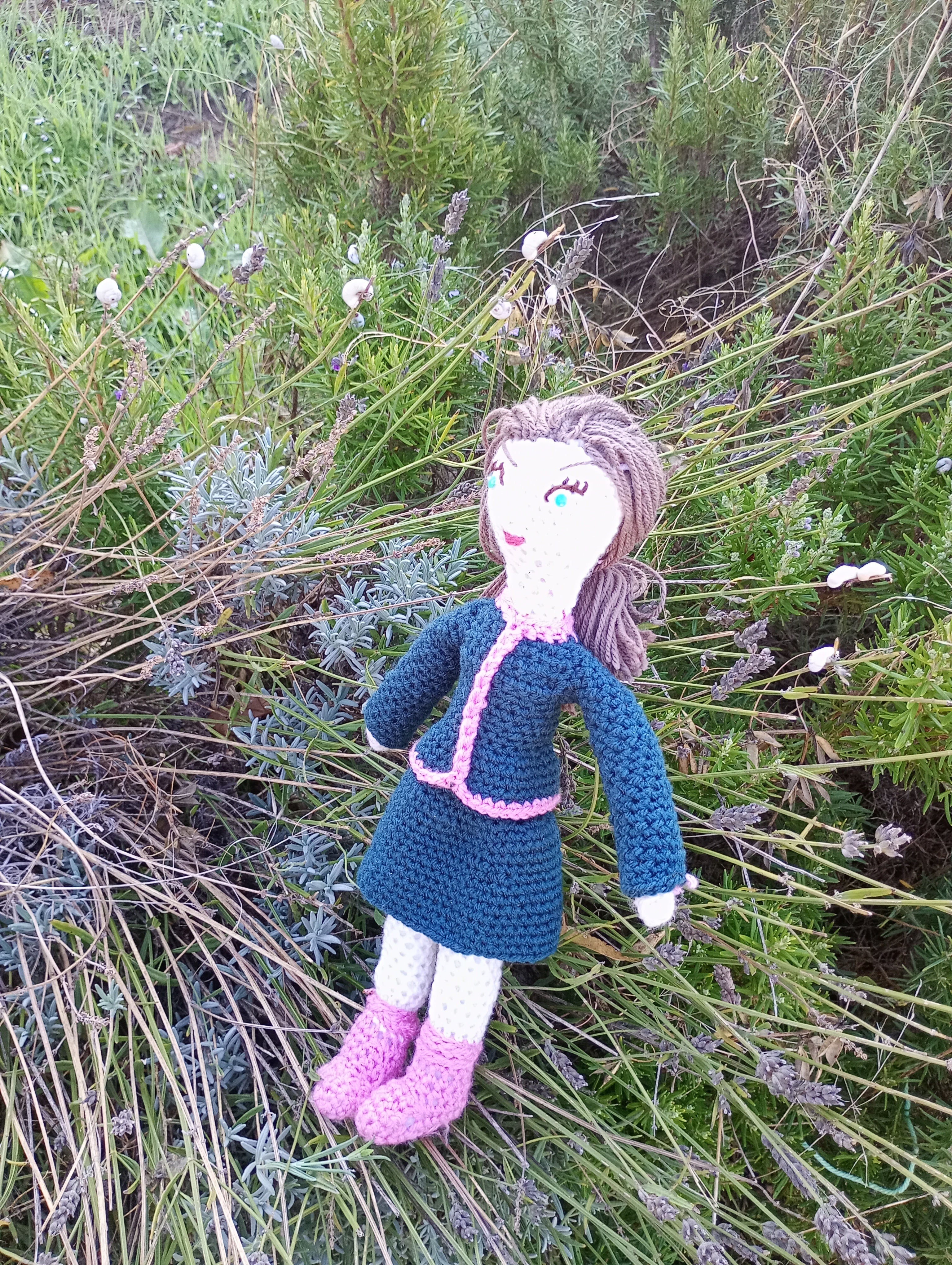 Poupe exsclusive crochet collection drs maitred du monde Elise d'elryr 35cm