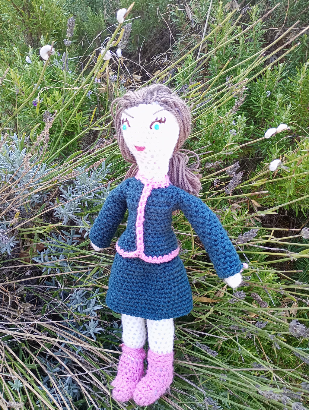 Poupe exsclusive crochet collection drs maitred du monde Elise d'elryr 35cm