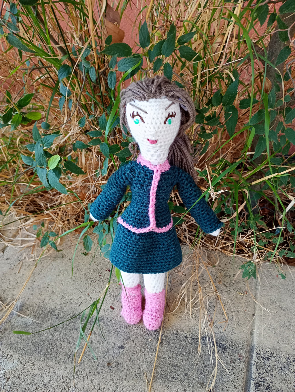 Poupe exsclusive crochet collection drs maitred du monde Elise d'elryr 35cm