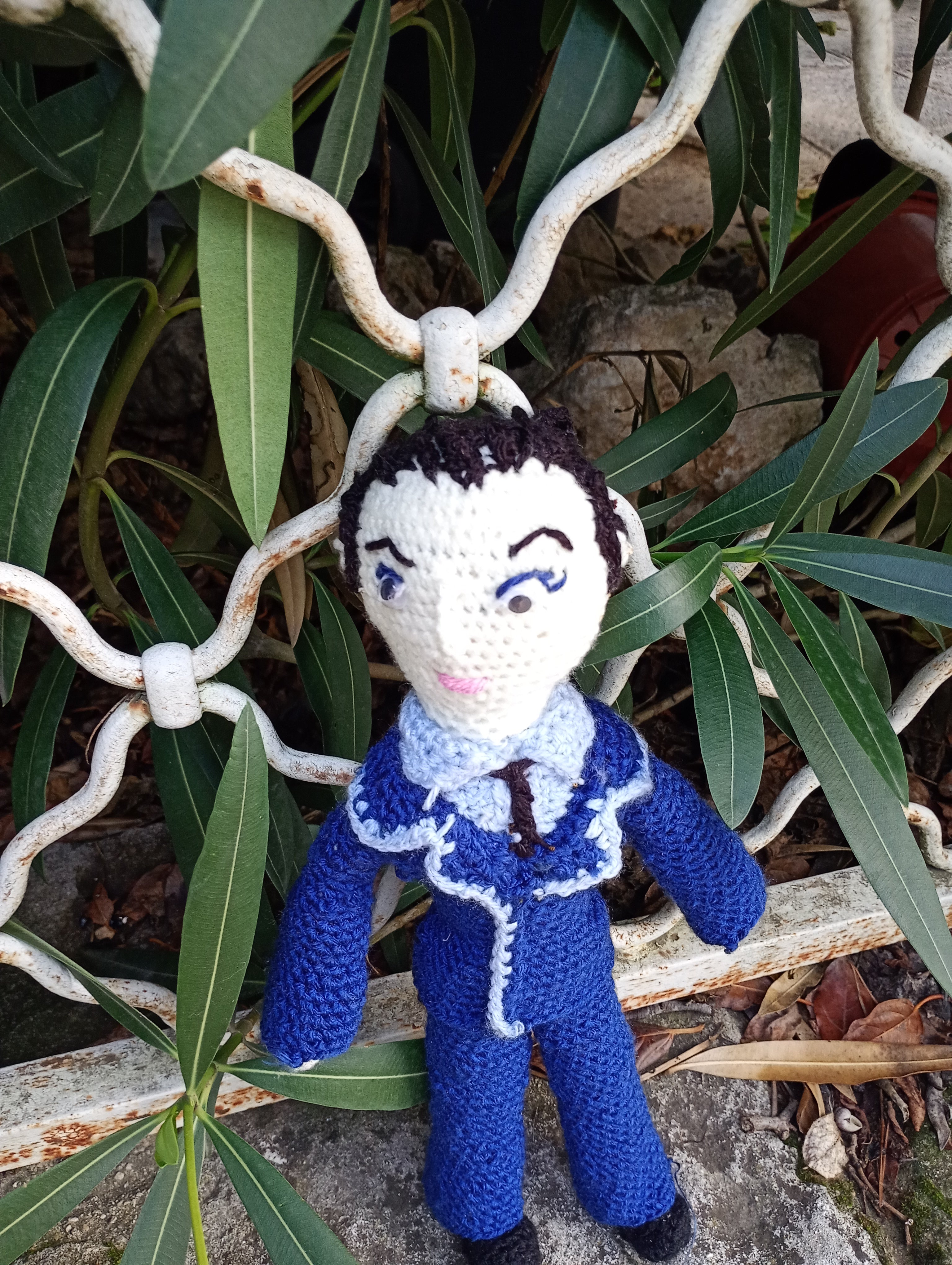 Poupe exsclusive crochet l'investisseir mecrnr36cm