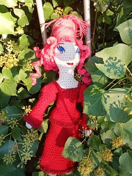Poupe exsclusive crochet l’Aristocrate Moderne de Sang Ancien