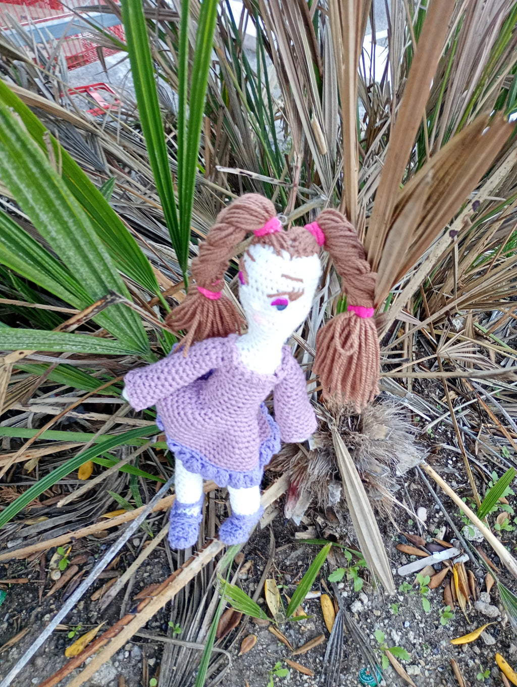 Poupe exsclusive crochet madame Monopolies .Region et Ville en France 35cm