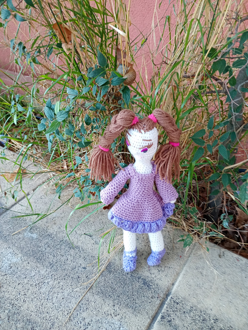 Poupe exsclusive crochet madame Monopolies .Region et Ville en France 35cm