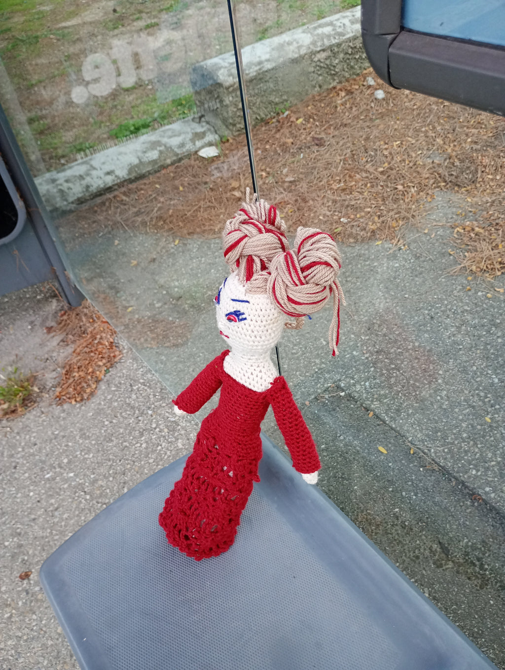 Poupe exsclusive crochet madame Botdeix 40cm