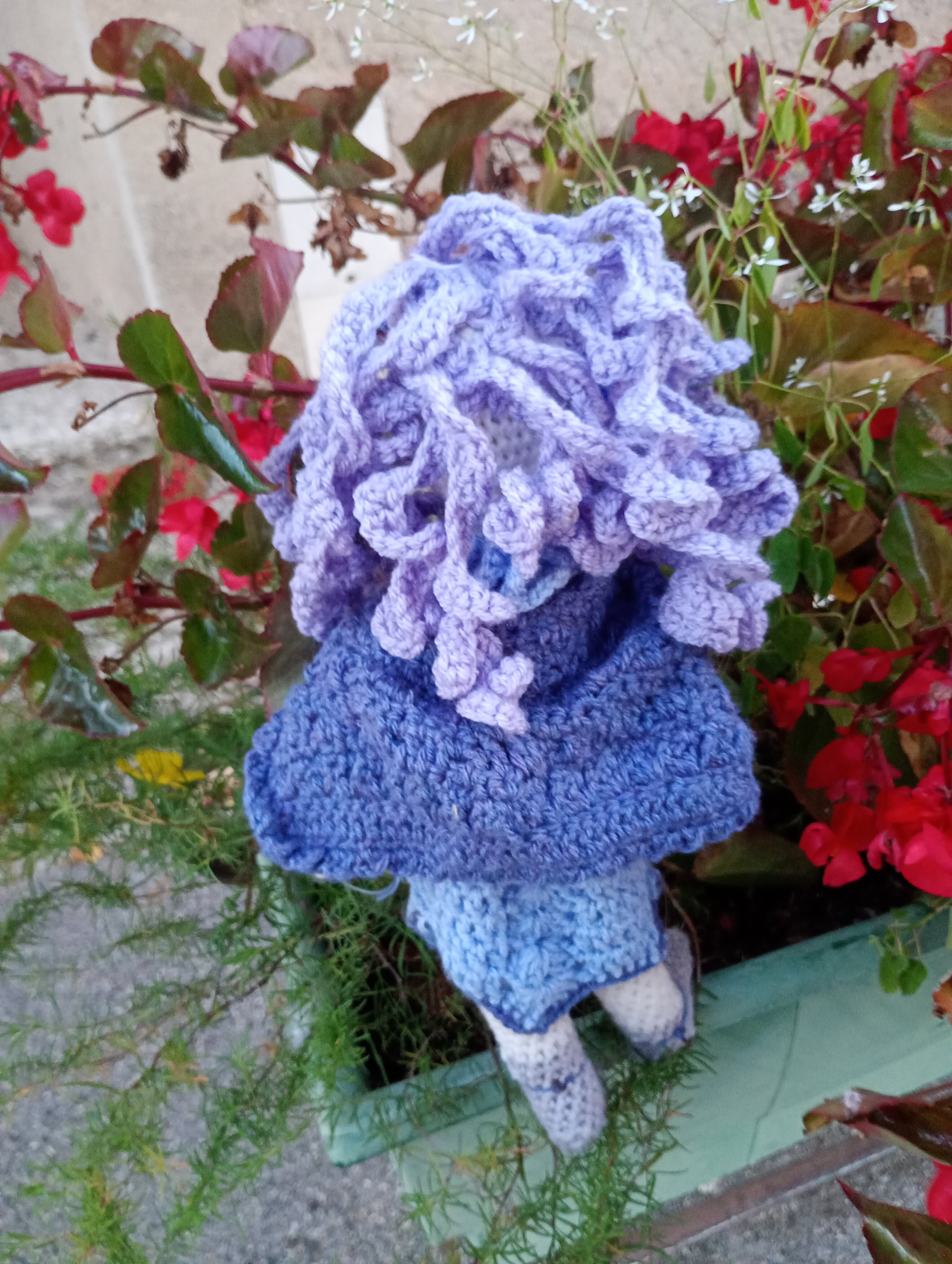 Poupe exsclusive crochet  The Gardian of the Future  35cm