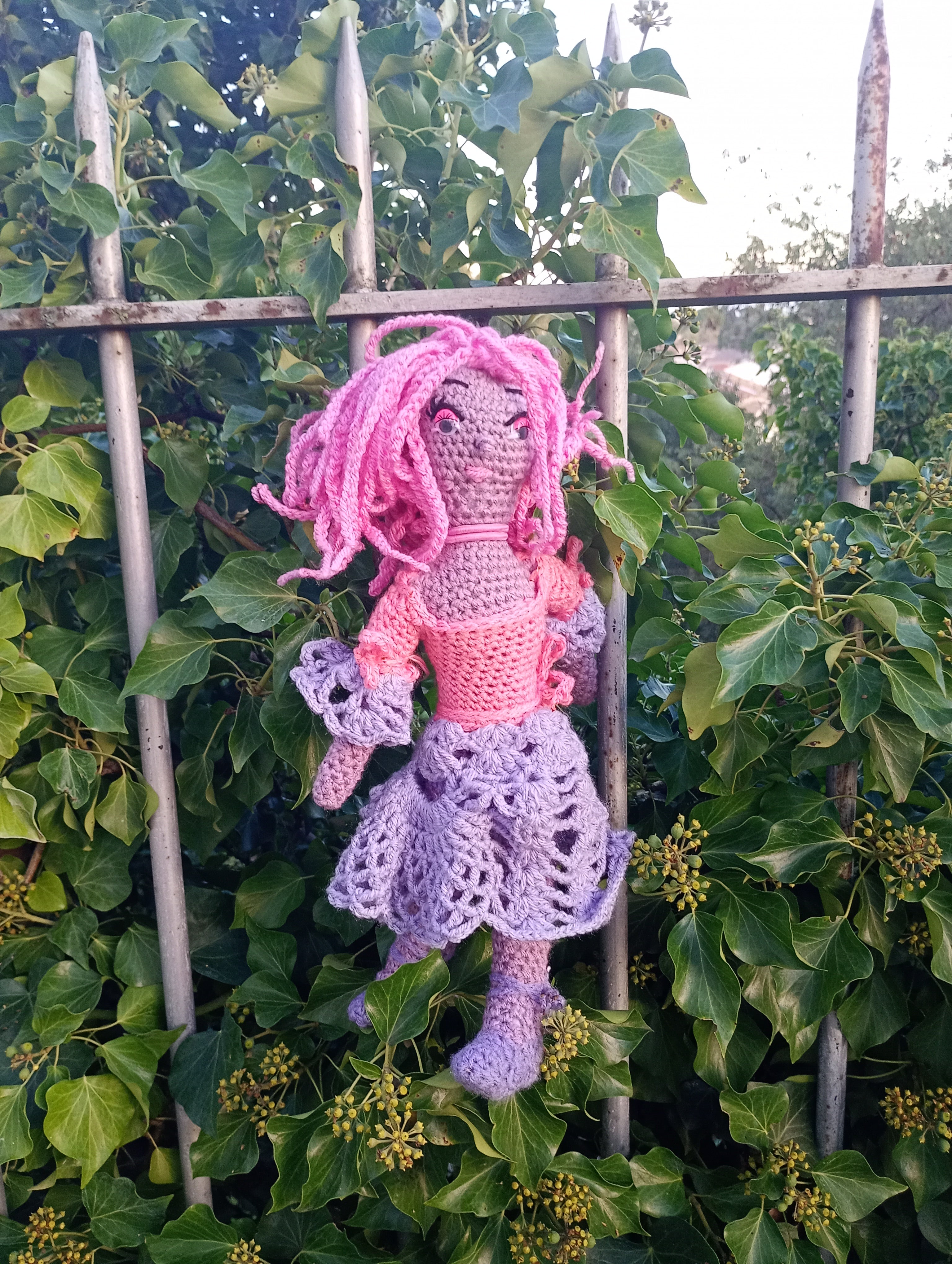 Poupee exsclisive crochet Mafame Toulouse 35cm