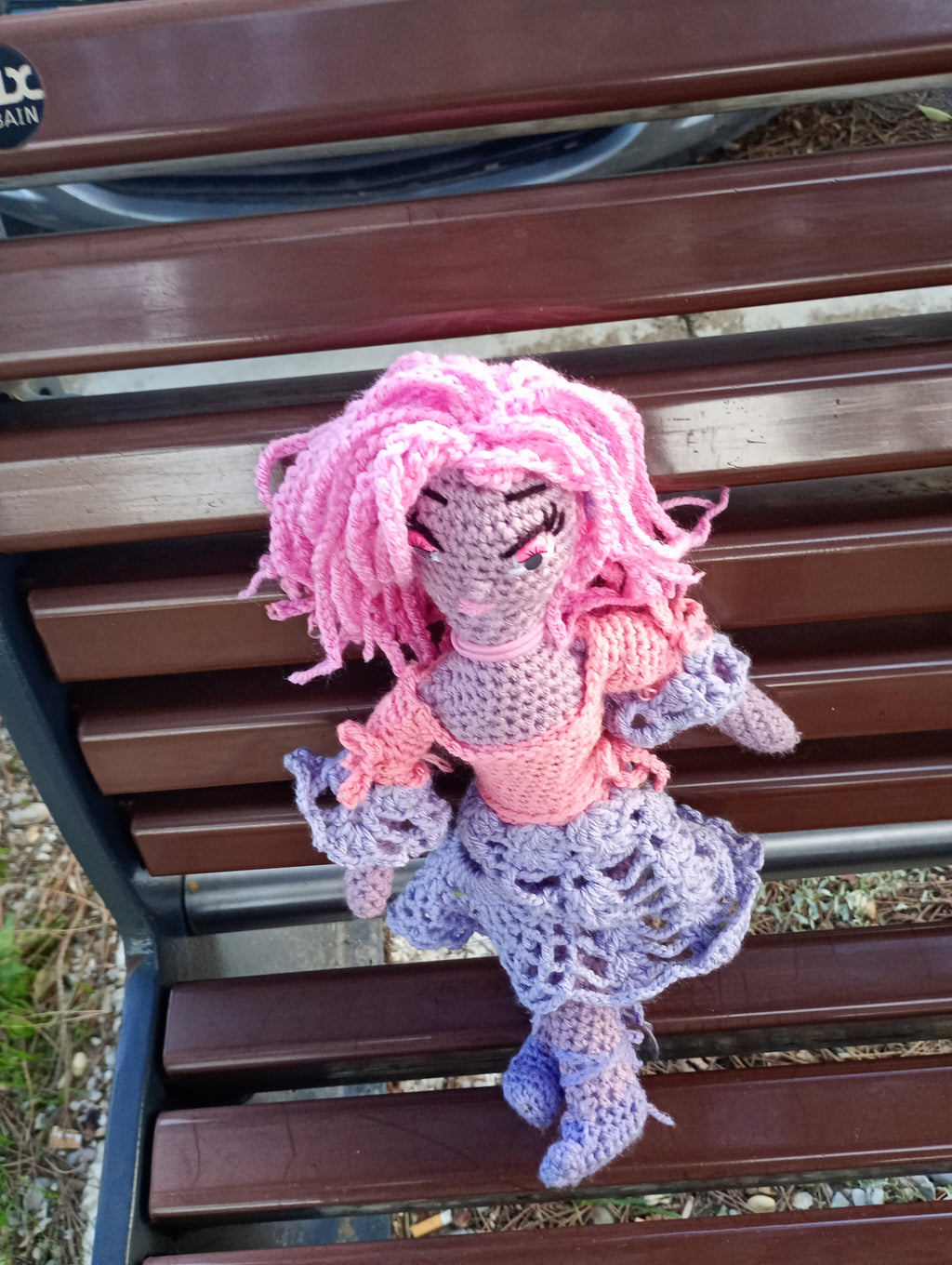 Poupee exsclisive crochet Mafame Toulouse 35cm