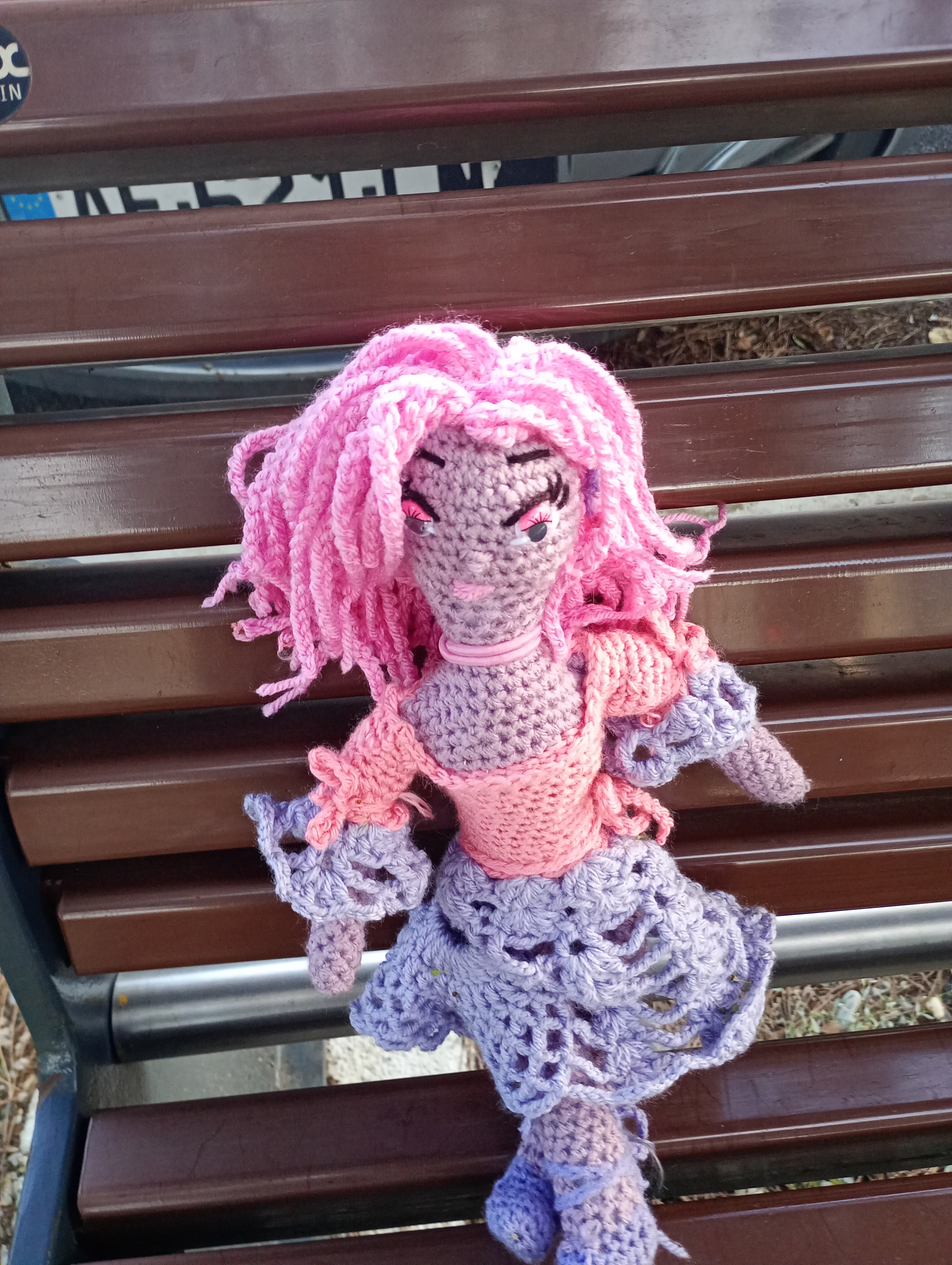 Poupee exsclisive crochet Mafame Toulouse 35cm