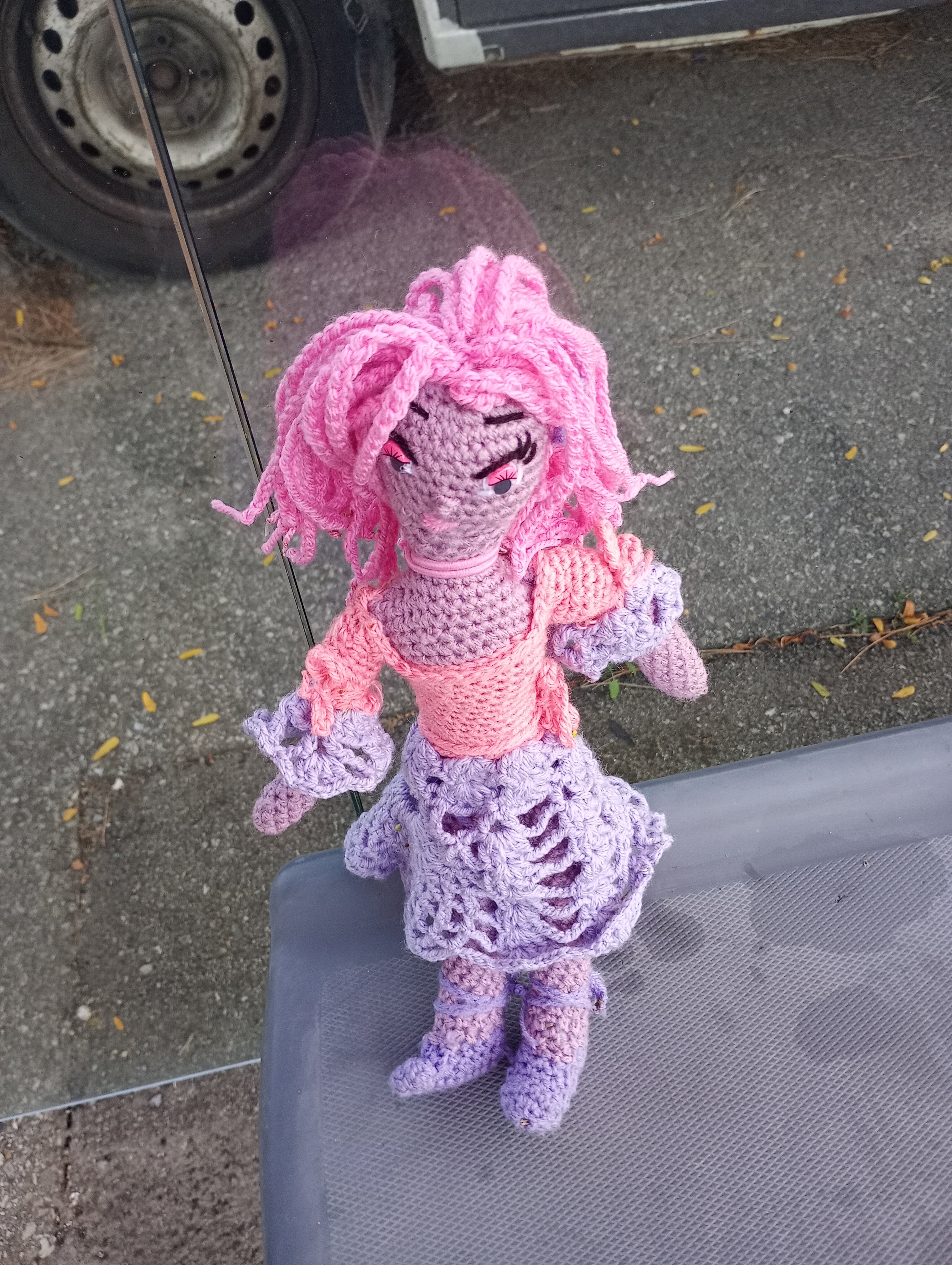 Poupee exsclisive crochet Mafame Toulouse 35cm