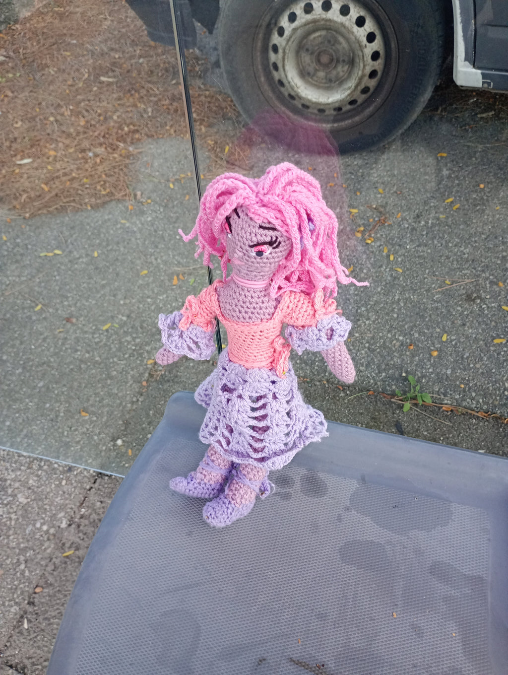 Poupee exsclisive crochet Mafame Toulouse 35cm