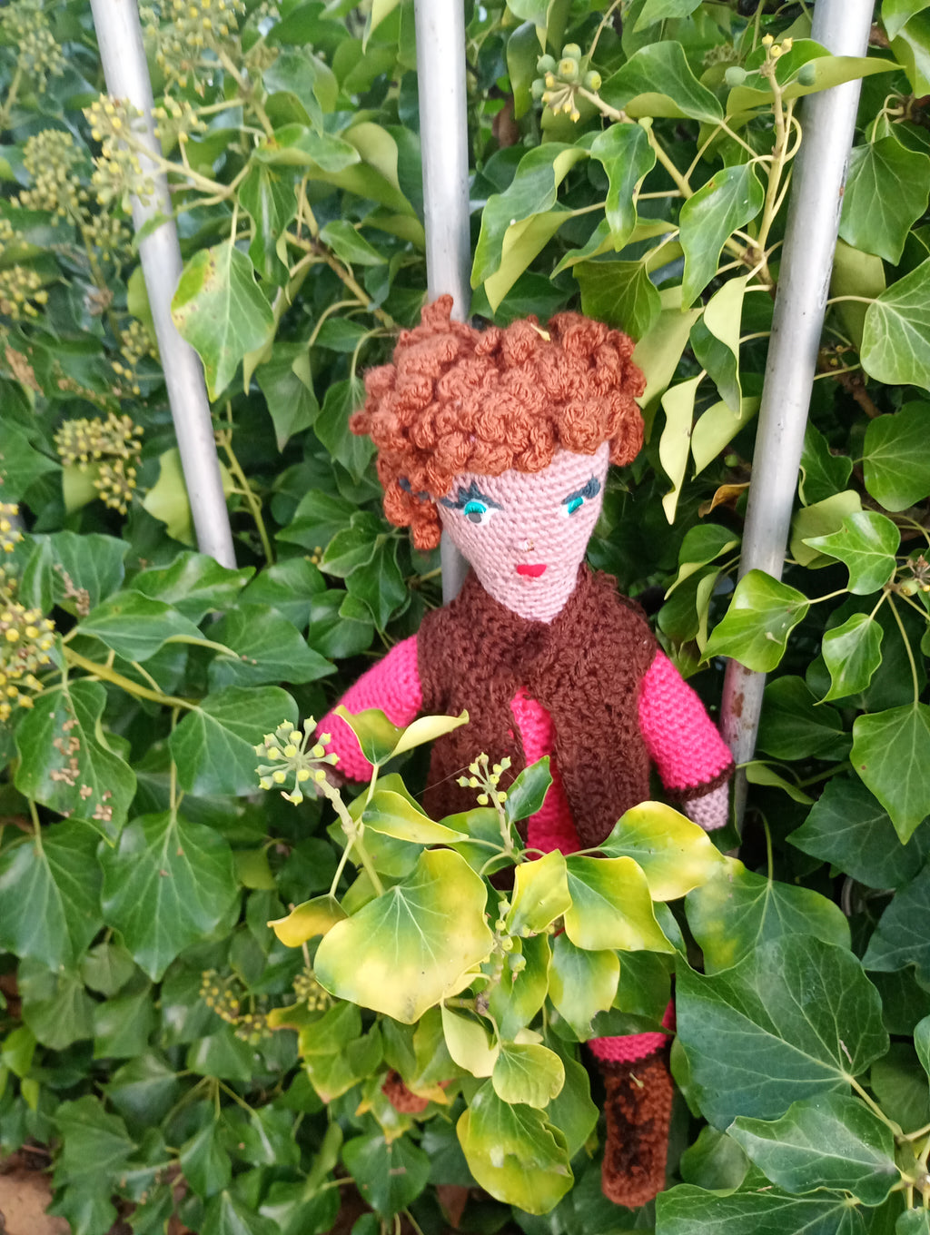 Poupe exsclusive crochet Orys  the guardian of craft and gortune 35cm