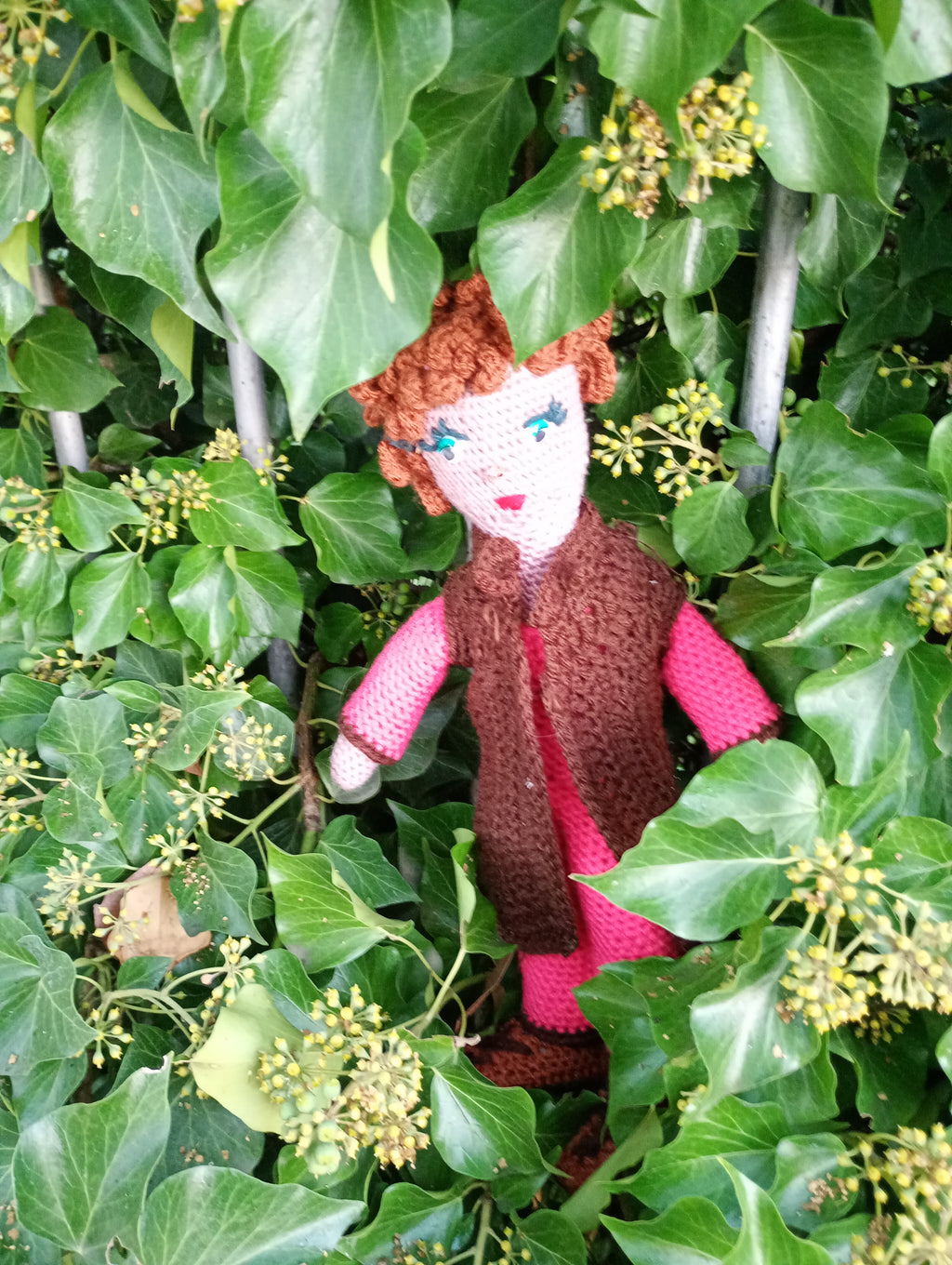 Poupe exsclusive crochet Orys  the guardian of craft and gortune 35cm